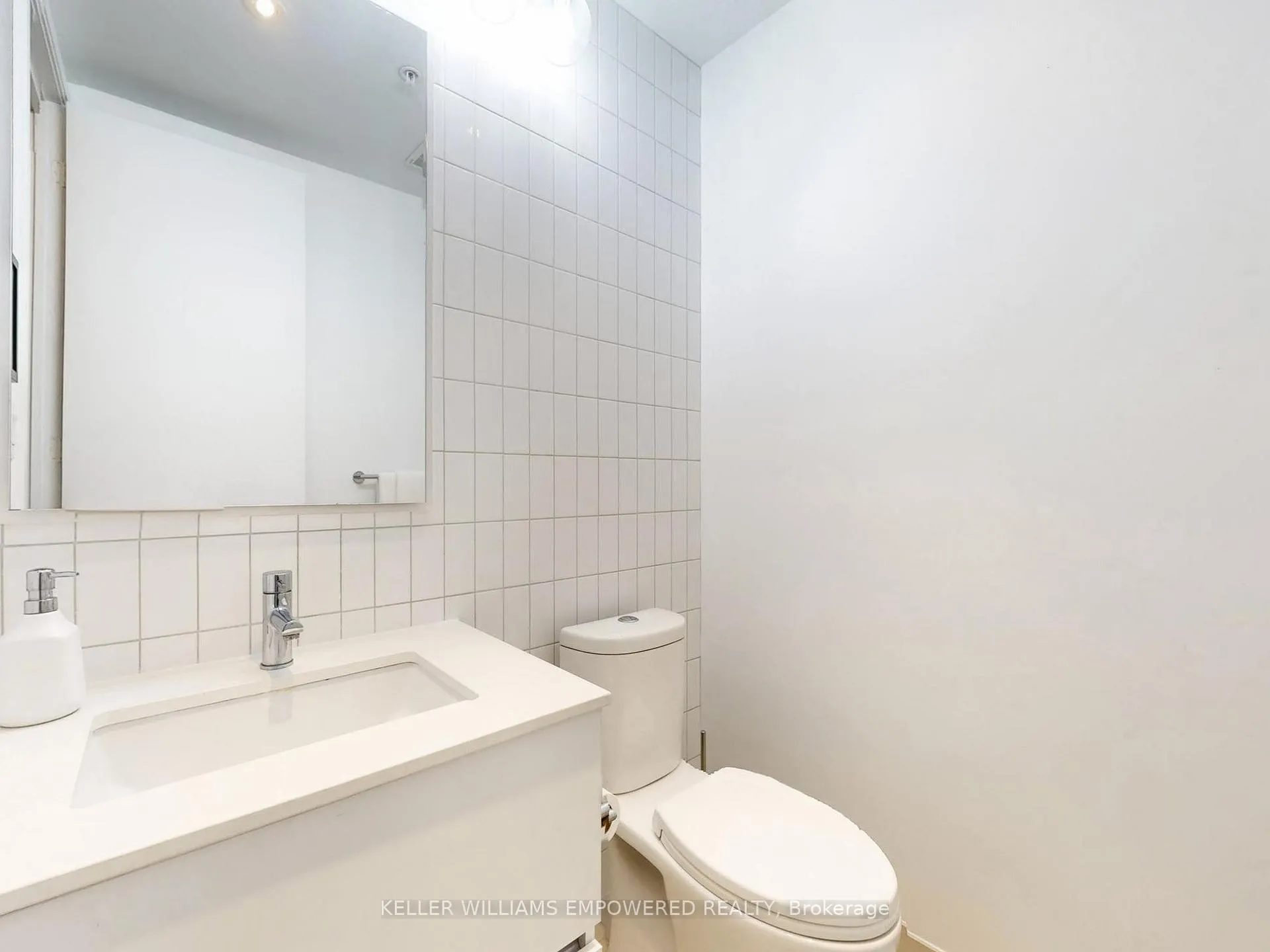 Photo 25 of Unit 307, 377 Madison Avenue, Toronto, Casa Loma — HOMEH
