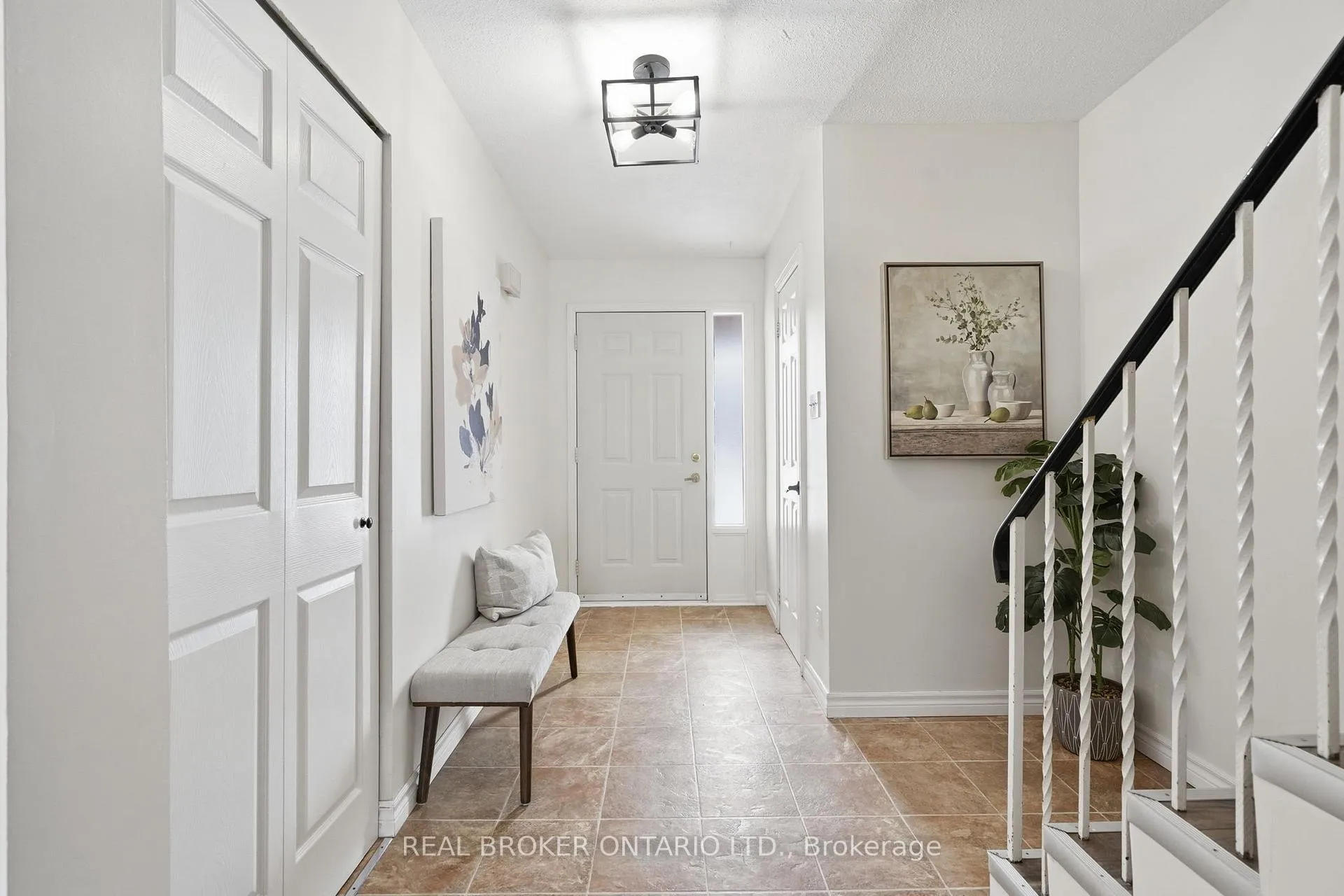 Photo 5 of Unit 11, 325 William Street, Shelburne — HOMEH