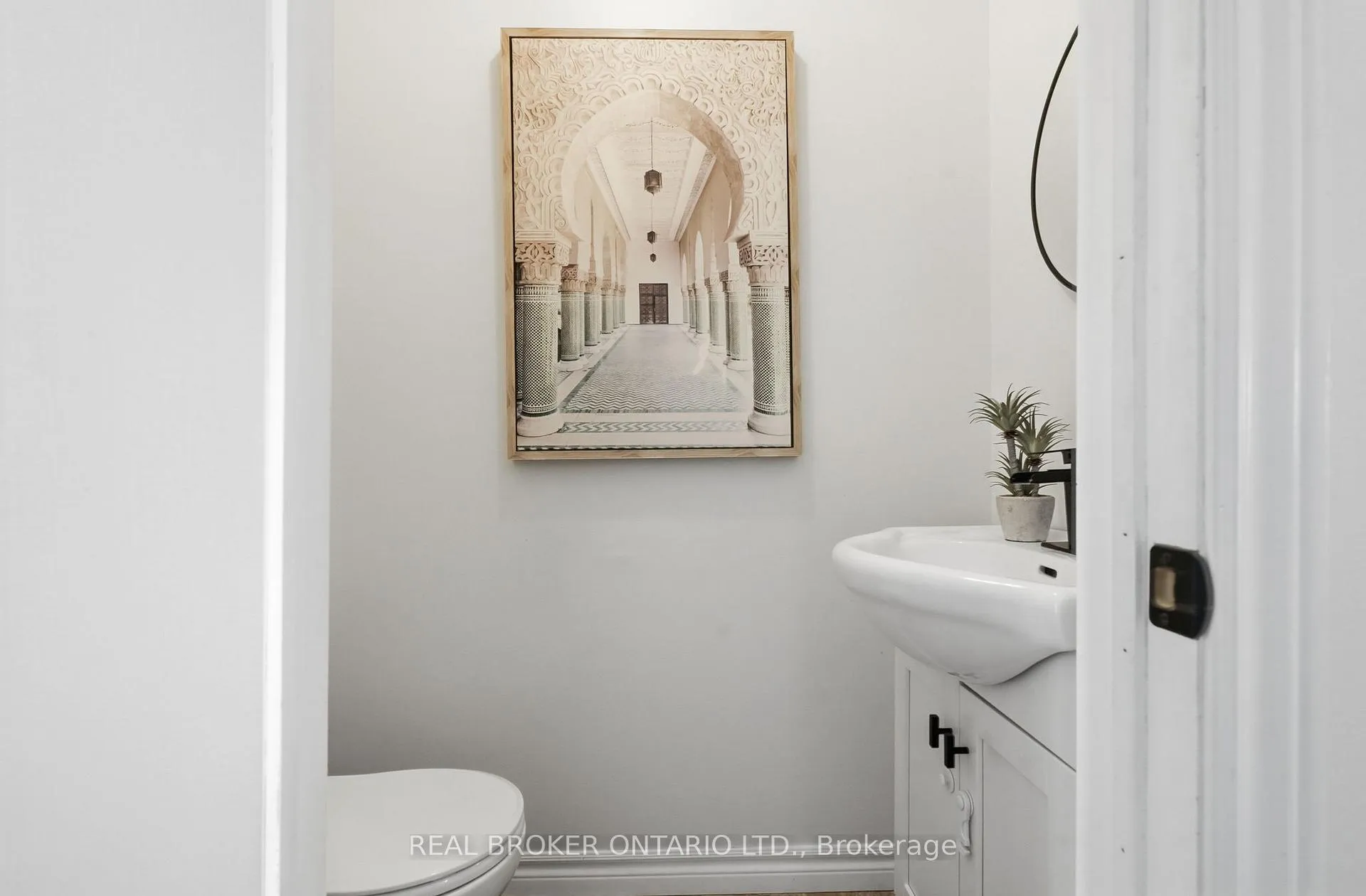 Photo 6 of Unit 11, 325 William Street, Shelburne — HOMEH