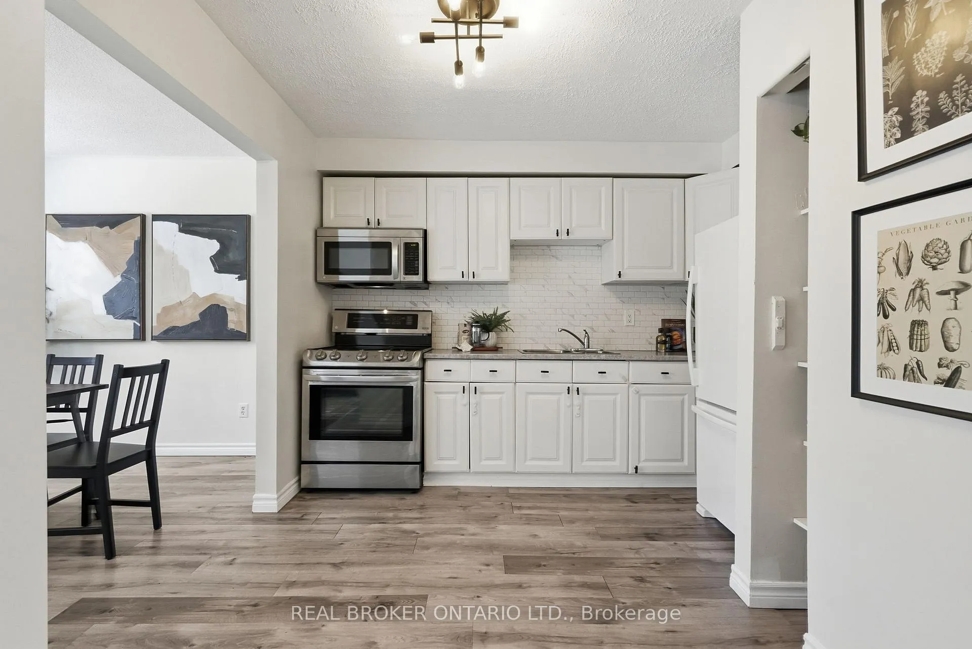 Photo 9 of Unit 11, 325 William Street, Shelburne — HOMEH