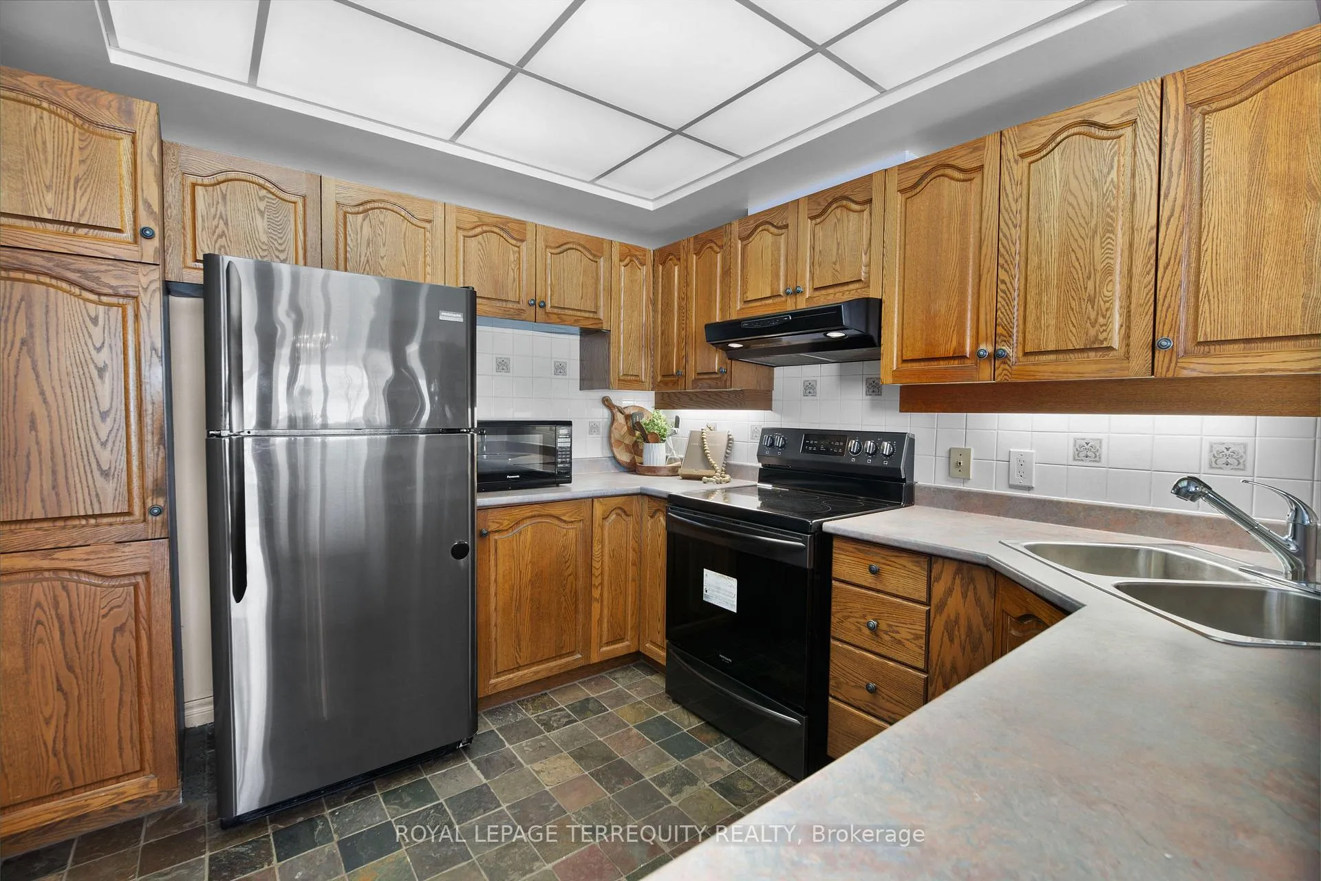 Photo 15 of Unit 112, 155 Timmins Street, North Bay, West End — HOMEH