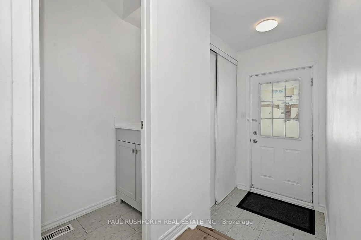 Photo 3 of 148 Bentbrook Crescent, Ottawa, Barrhaven - Heritage Park — HOMEH