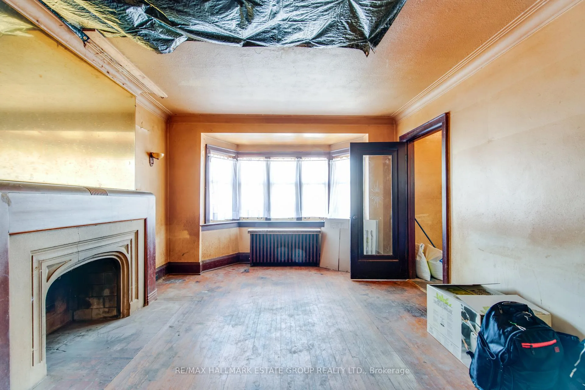 Photo 6 of 85 Kings Park Boulevard, Toronto, Danforth Village-East York — HOMEH