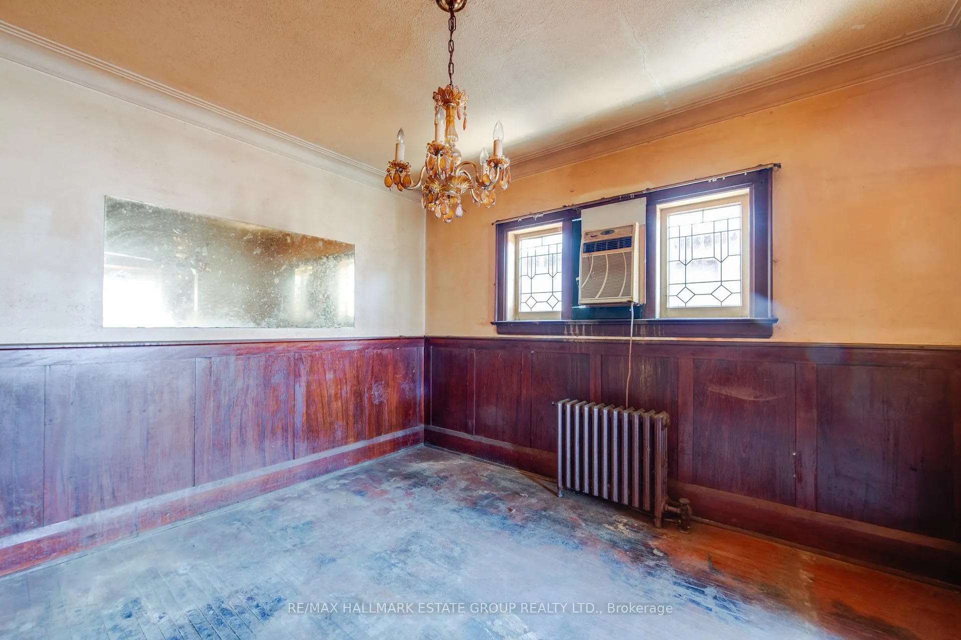 Photo 8 of 85 Kings Park Boulevard, Toronto, Danforth Village-East York — HOMEH