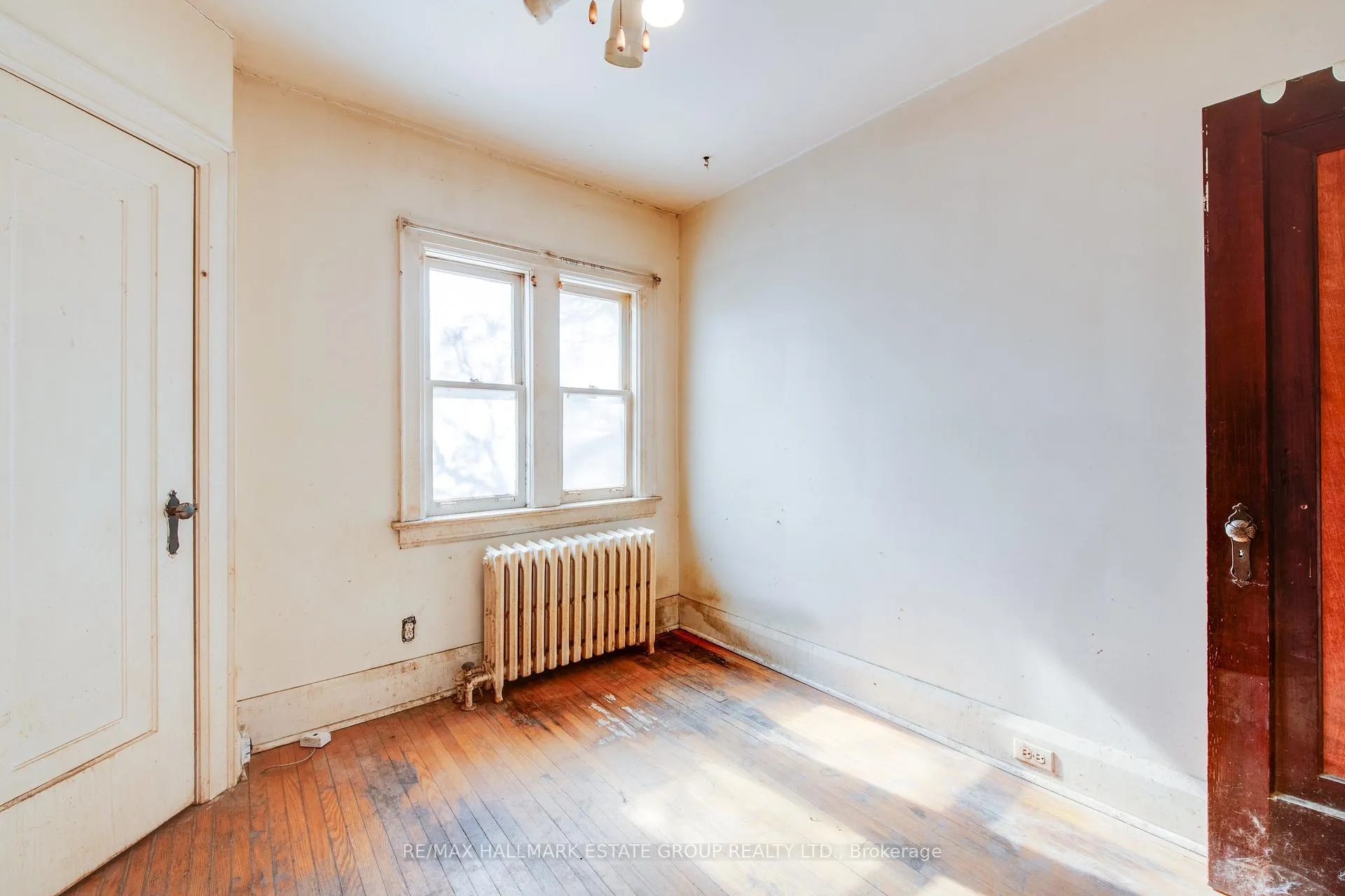 Photo 20 of 85 Kings Park Boulevard, Toronto, Danforth Village-East York — HOMEH