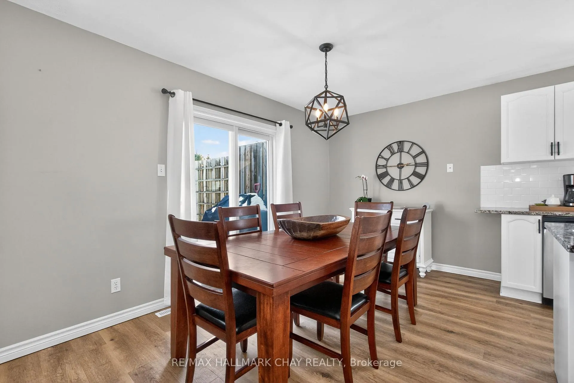 Photo 9 of 48 Marlow Circle, Springwater, Hillsdale — HOMEH