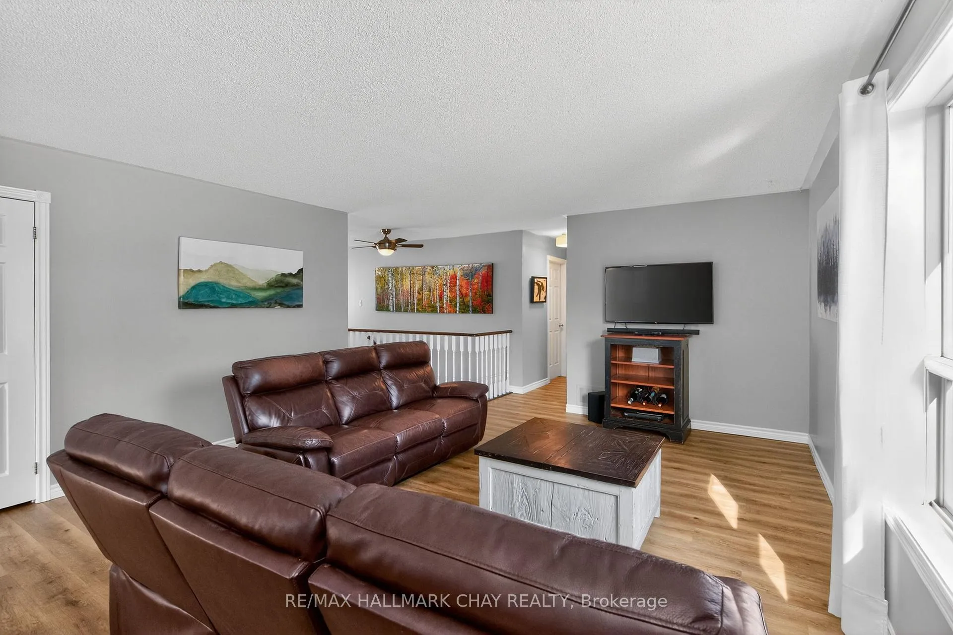 Photo 13 of 48 Marlow Circle, Springwater, Hillsdale — HOMEH