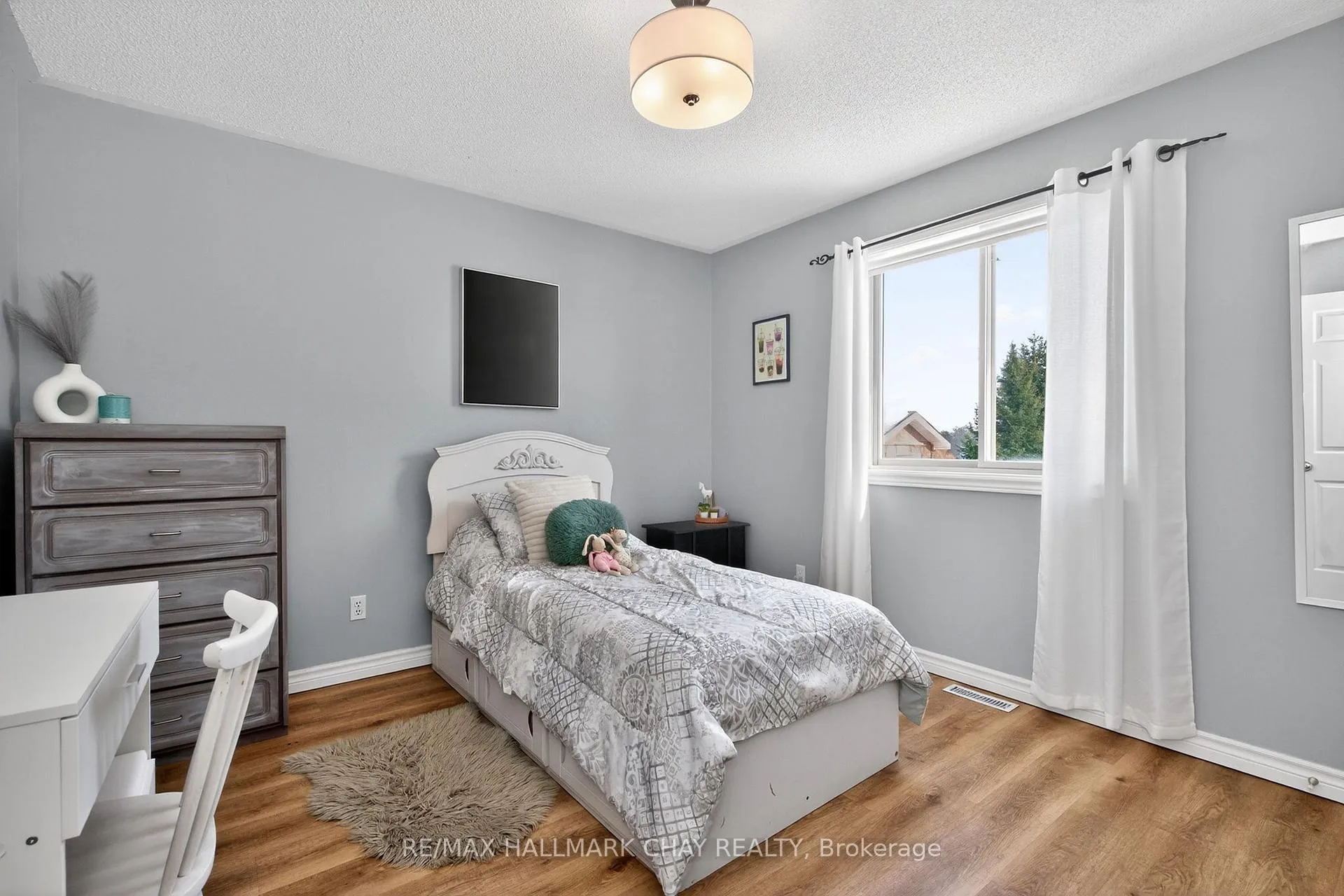 Photo 21 of 48 Marlow Circle, Springwater, Hillsdale — HOMEH