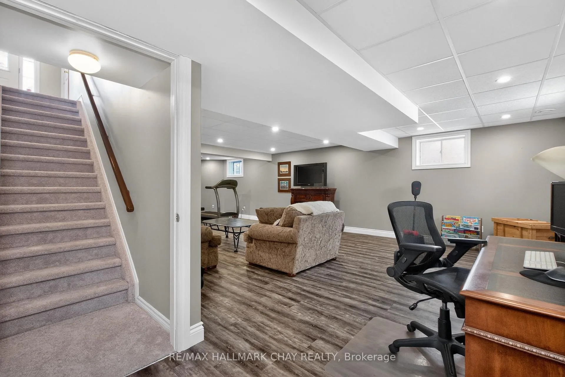 Photo 25 of 48 Marlow Circle, Springwater, Hillsdale — HOMEH