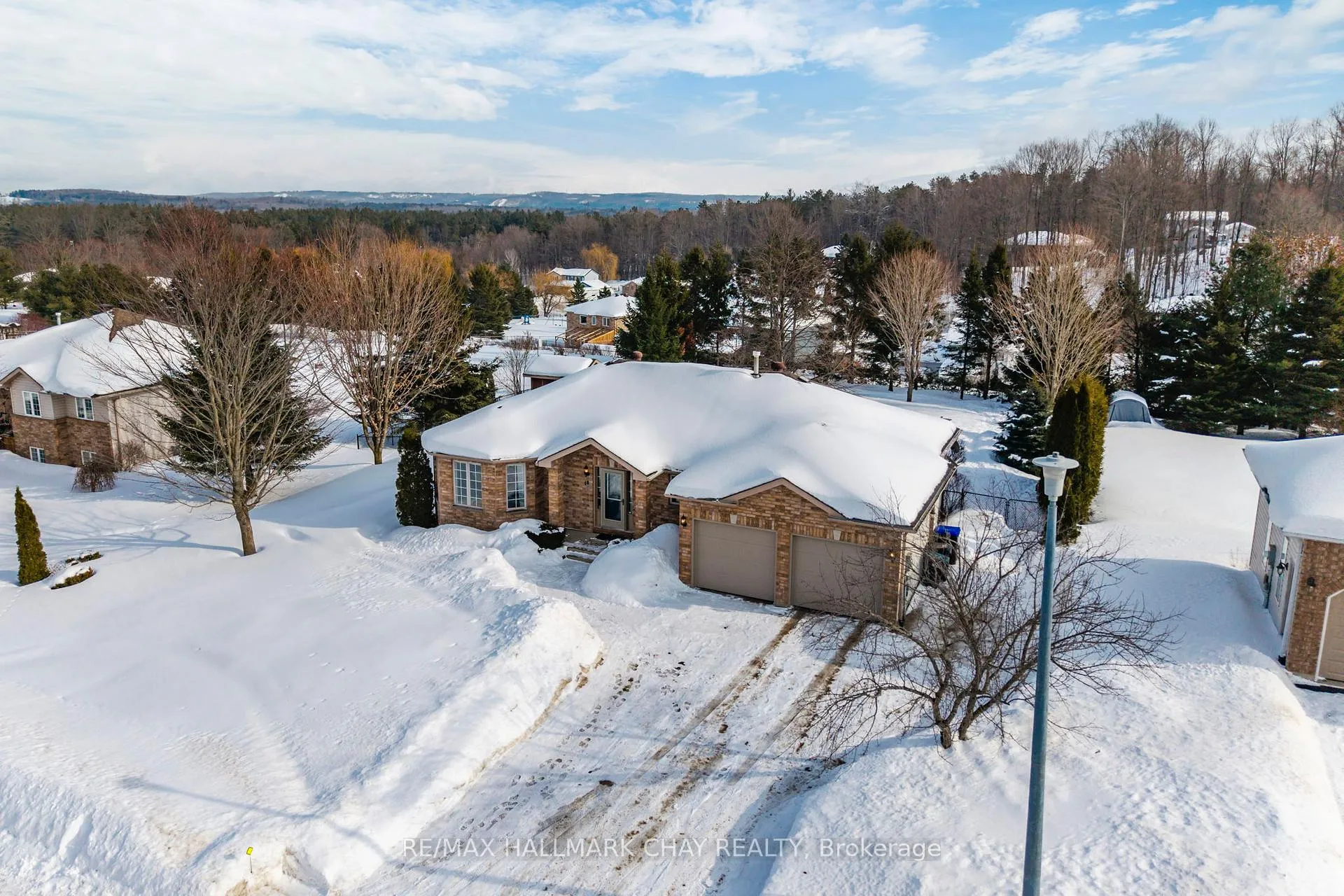 Photo 48 of 48 Marlow Circle, Springwater, Hillsdale — HOMEH