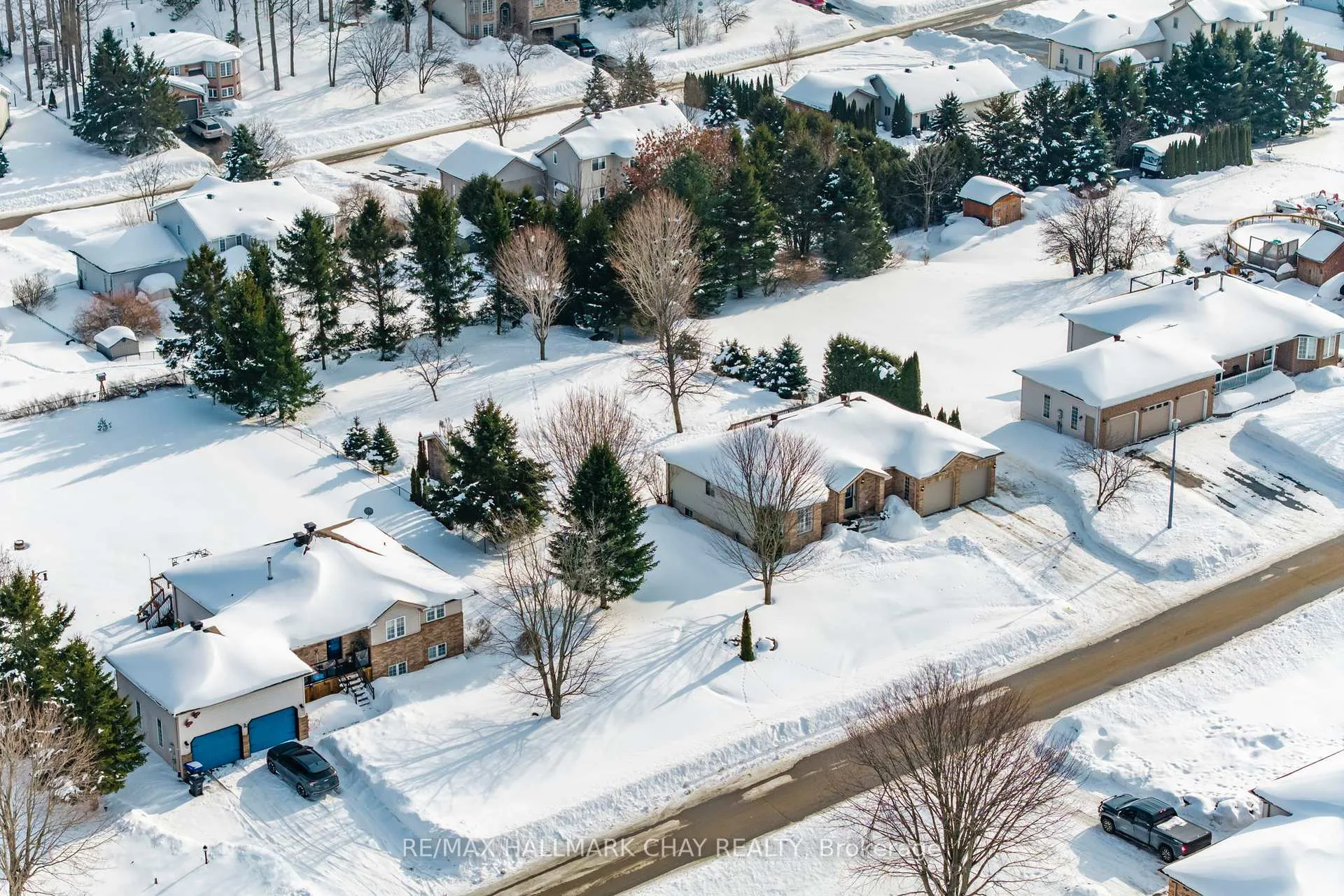 Photo 49 of 48 Marlow Circle, Springwater, Hillsdale — HOMEH