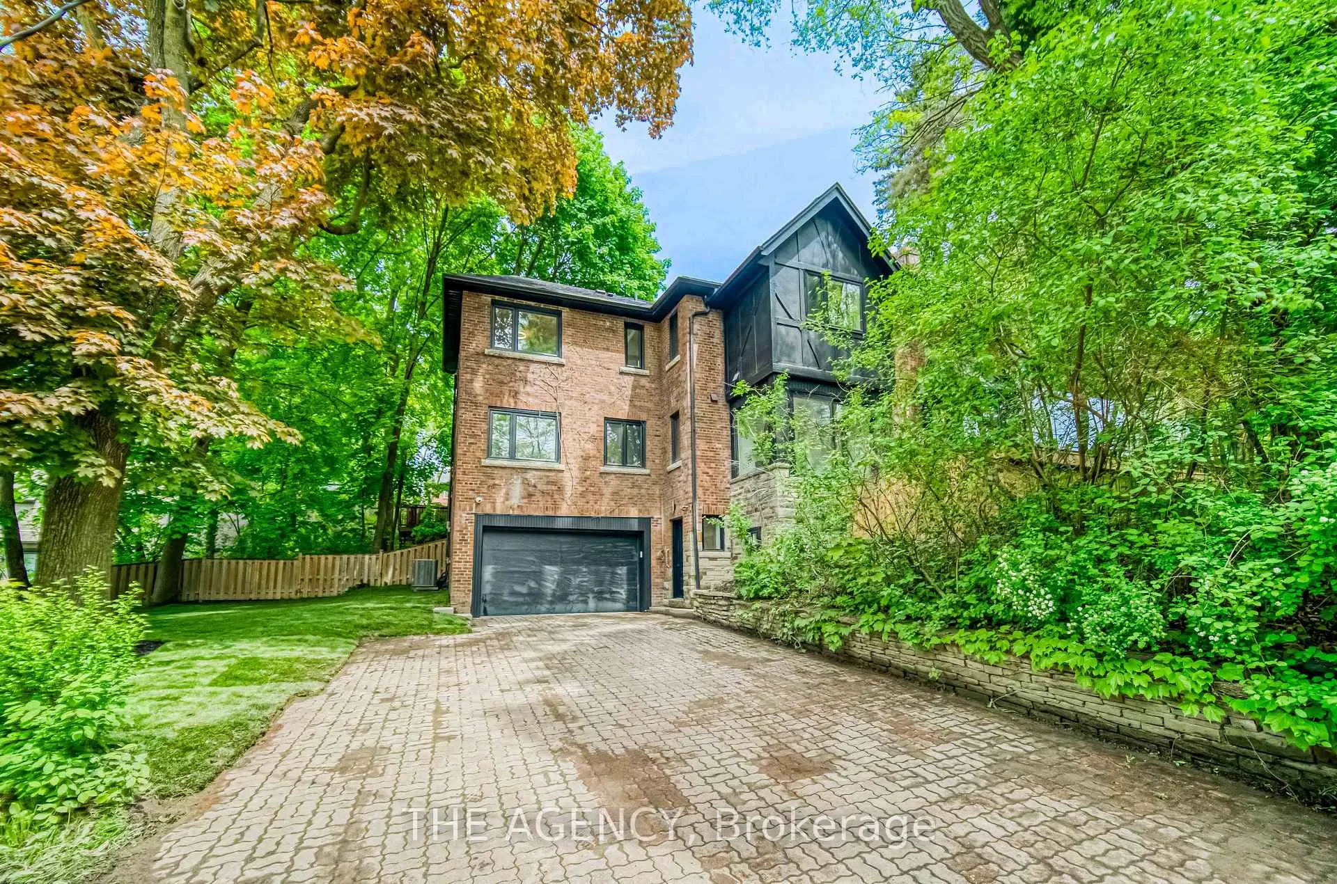 Photo 2 of 16 Duncannon Drive, Toronto, Forest Hill South — HOMEH