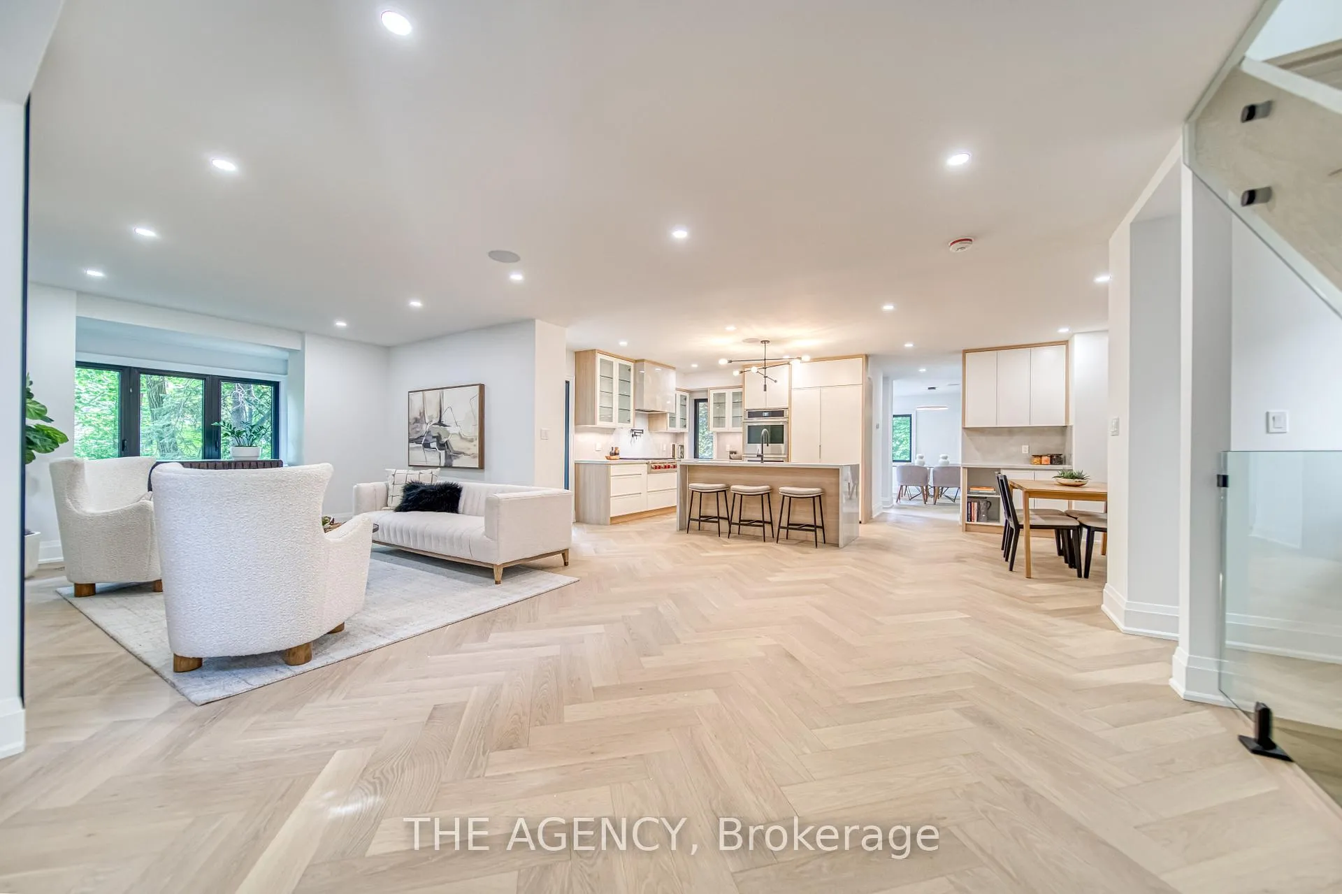 Photo 5 of 16 Duncannon Drive, Toronto, Forest Hill South — HOMEH