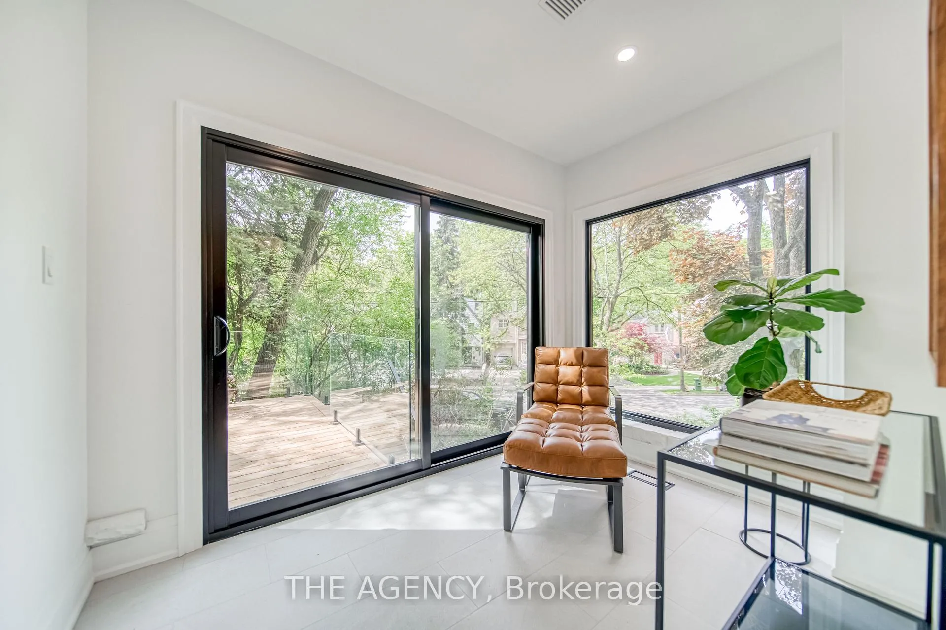Photo 12 of 16 Duncannon Drive, Toronto, Forest Hill South — HOMEH