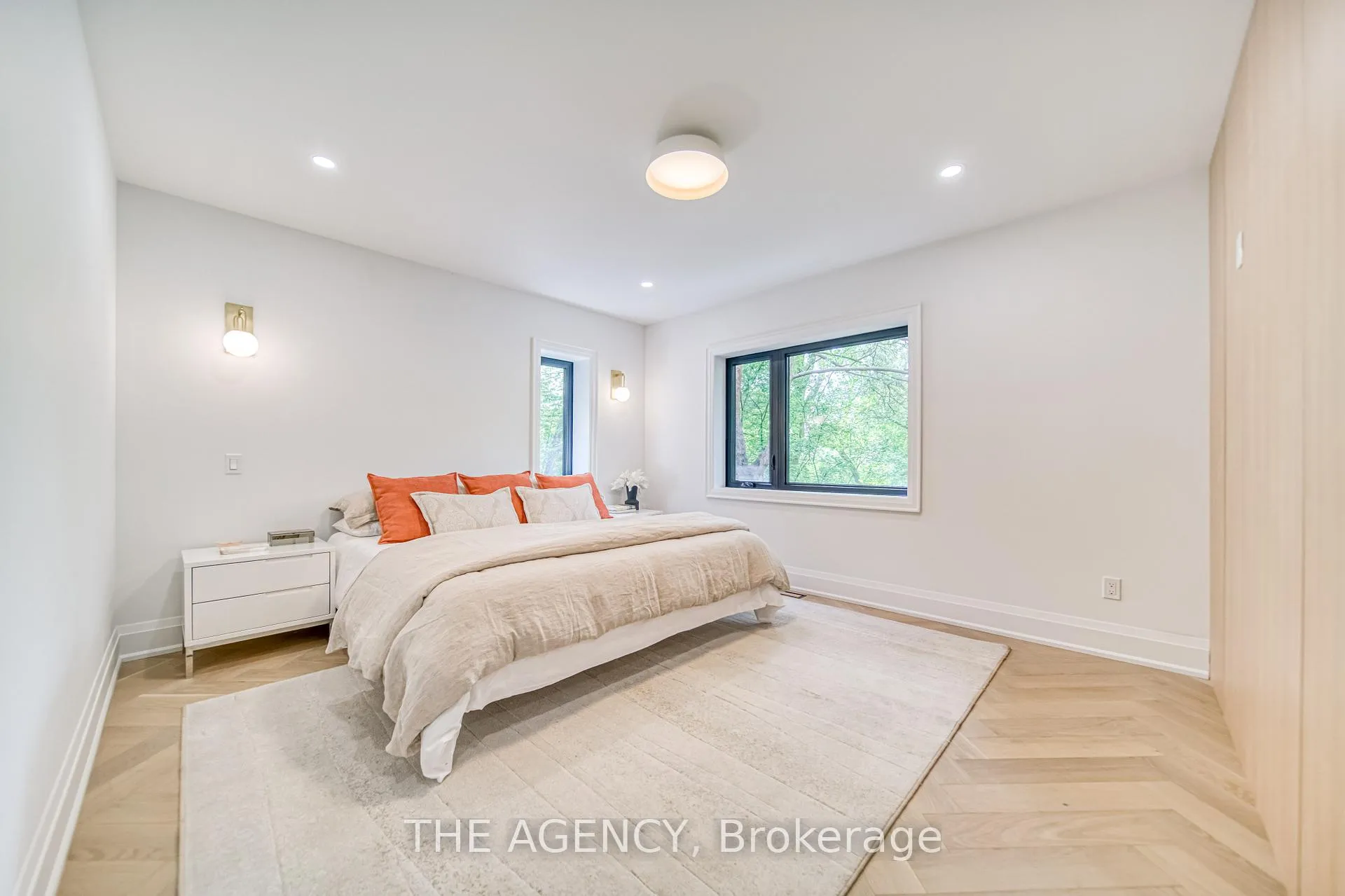 Photo 17 of 16 Duncannon Drive, Toronto, Forest Hill South — HOMEH