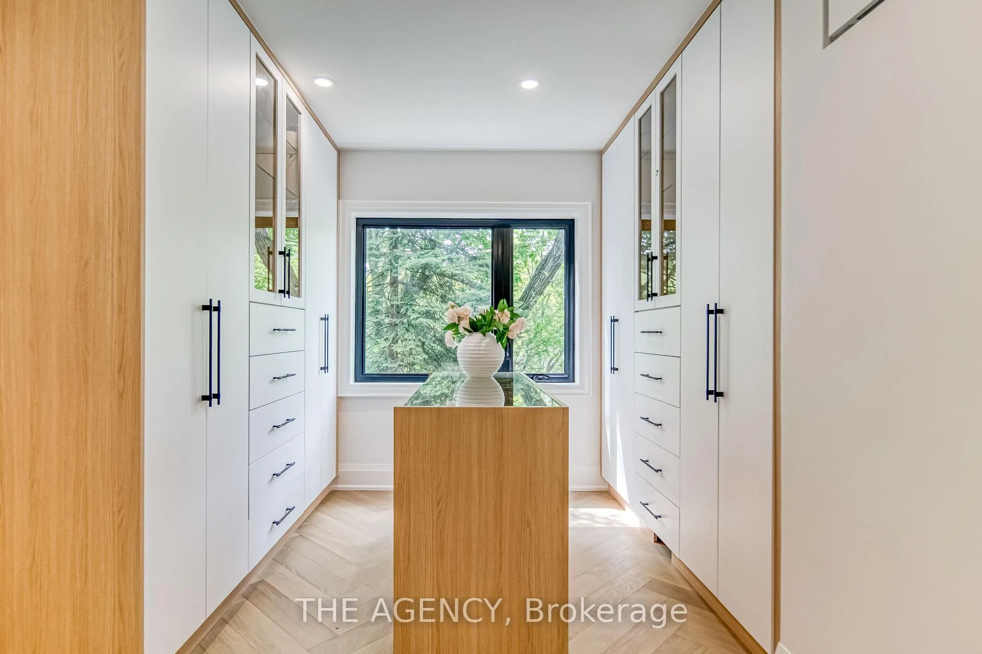 Photo 19 of 16 Duncannon Drive, Toronto, Forest Hill South — HOMEH