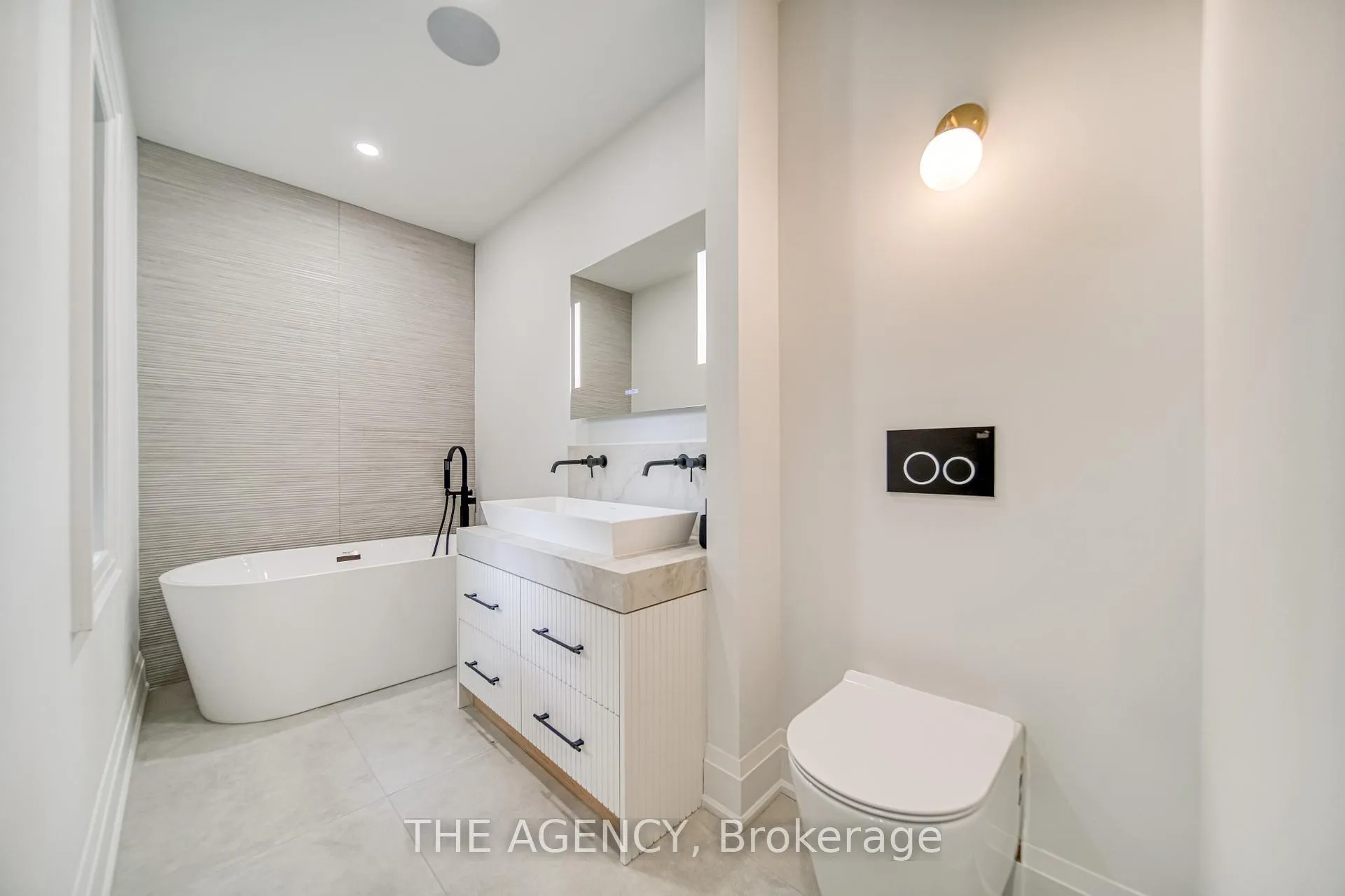 Photo 21 of 16 Duncannon Drive, Toronto, Forest Hill South — HOMEH