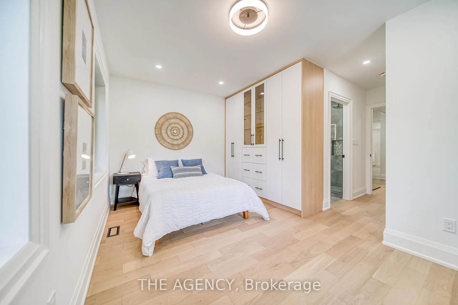 Photo 26 of 16 Duncannon Drive, Toronto, Forest Hill South — HOMEH