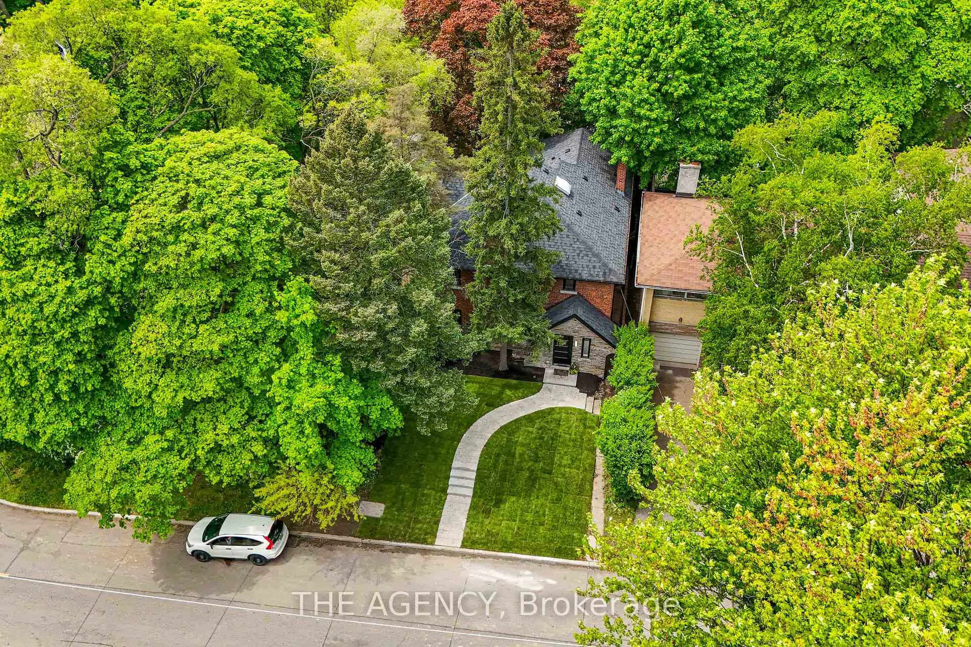 Photo 37 of 16 Duncannon Drive, Toronto, Forest Hill South — HOMEH