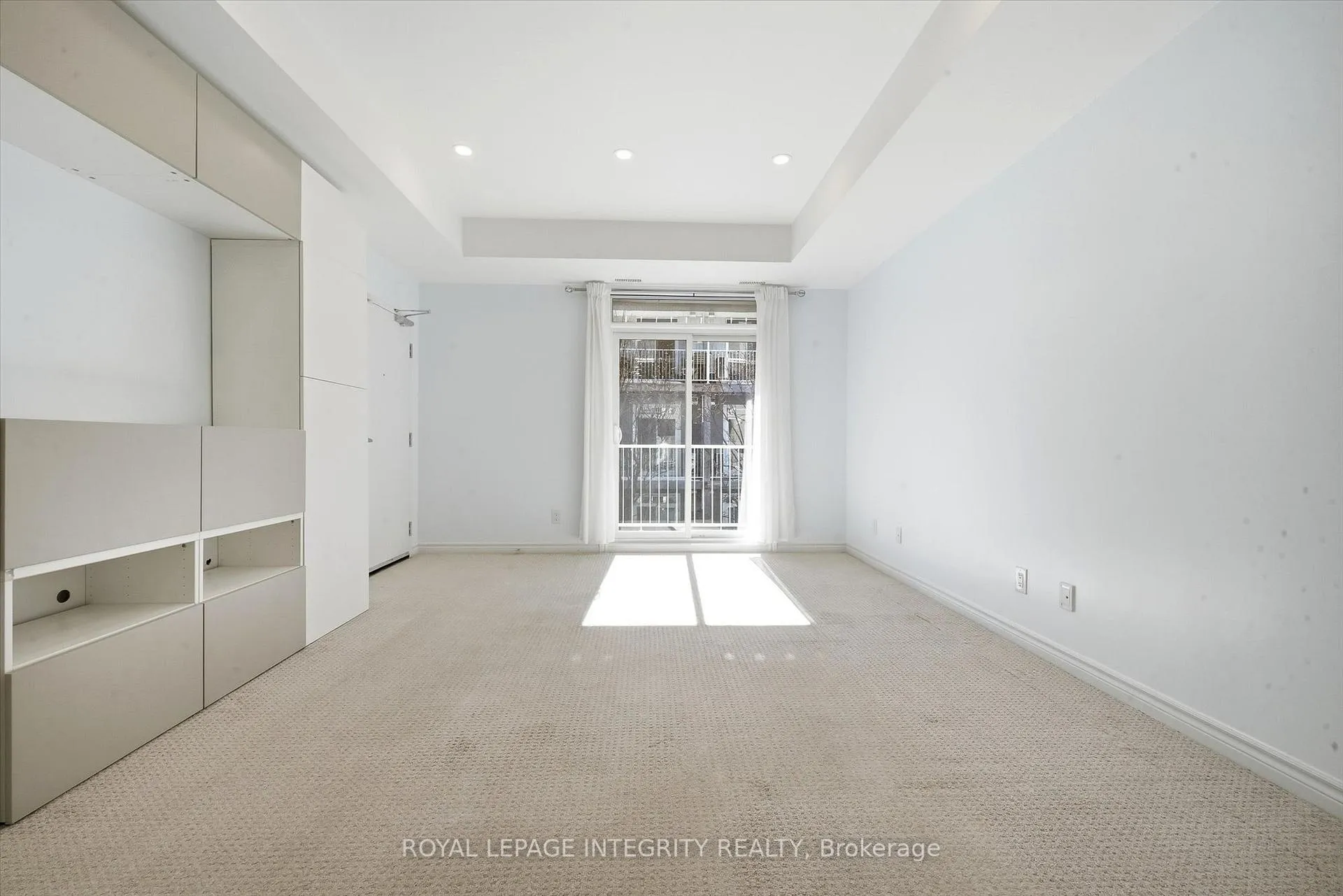 Photo 11 of Unit C, 849 Blackcomb Private, Ottawa, Elmvale Acres — HOMEH