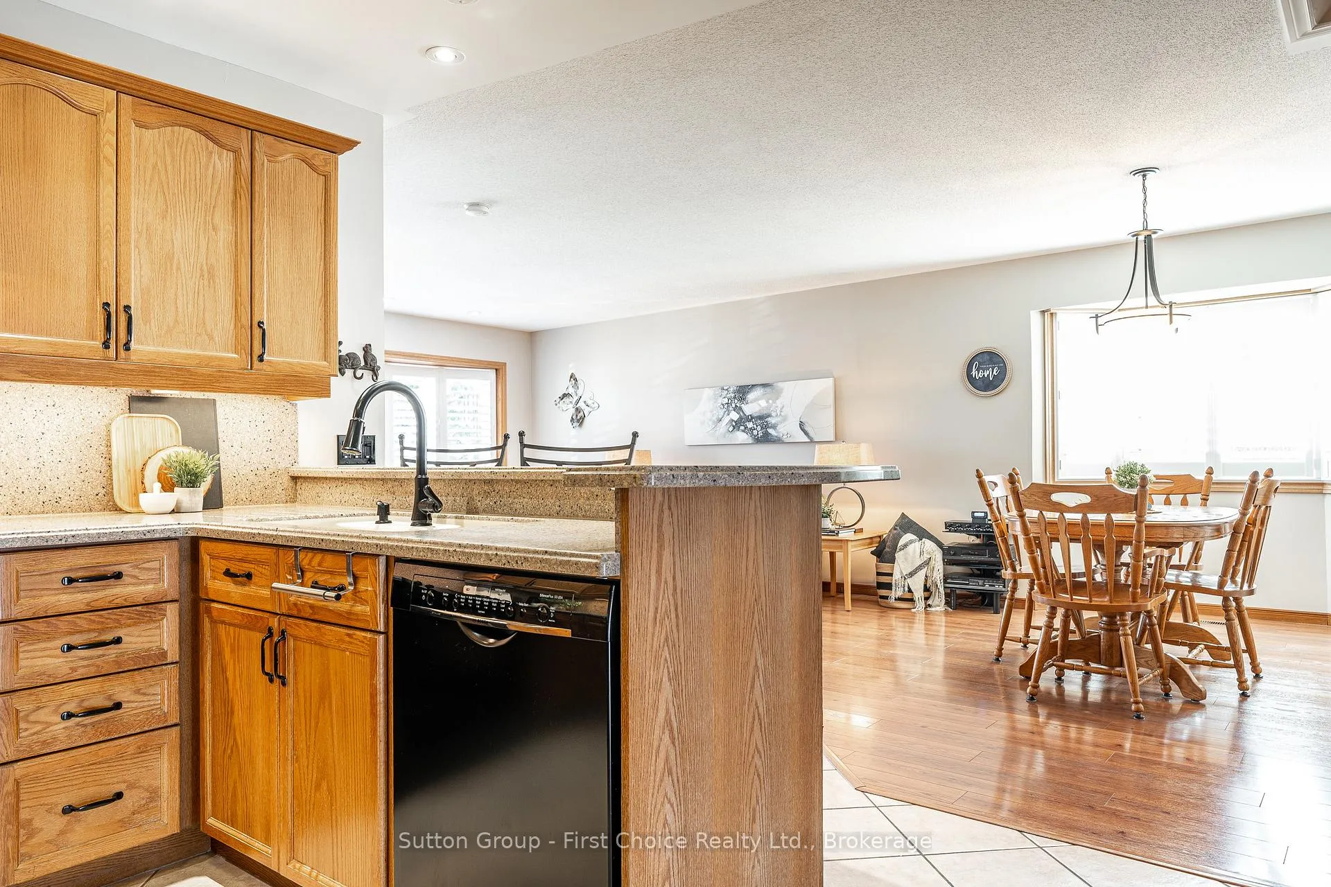 Photo 14 of 60 Bell Court, Stratford — HOMEH