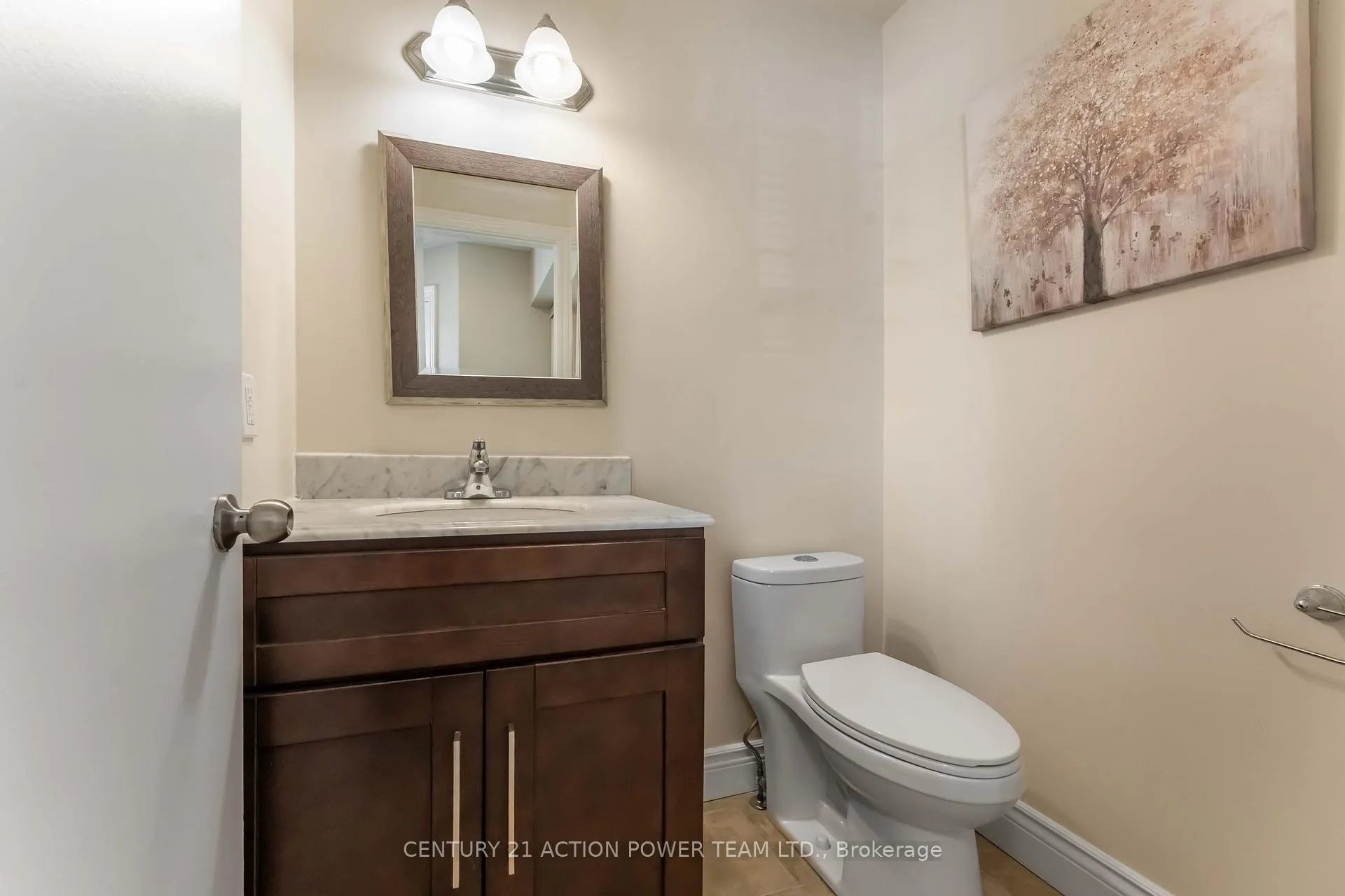 Photo 7 of Unit A, 1936 Longman Crescent, Ottawa, Chateauneuf — HOMEH