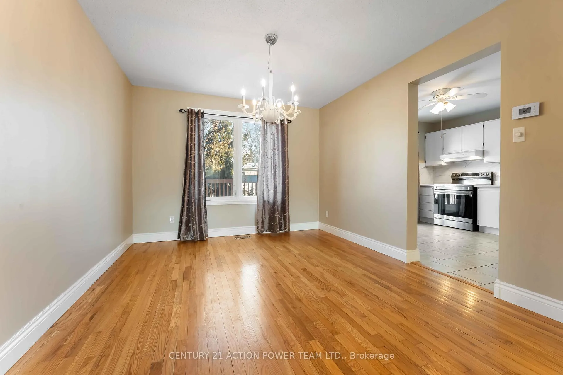 Photo 12 of Unit A, 1936 Longman Crescent, Ottawa, Chateauneuf — HOMEH