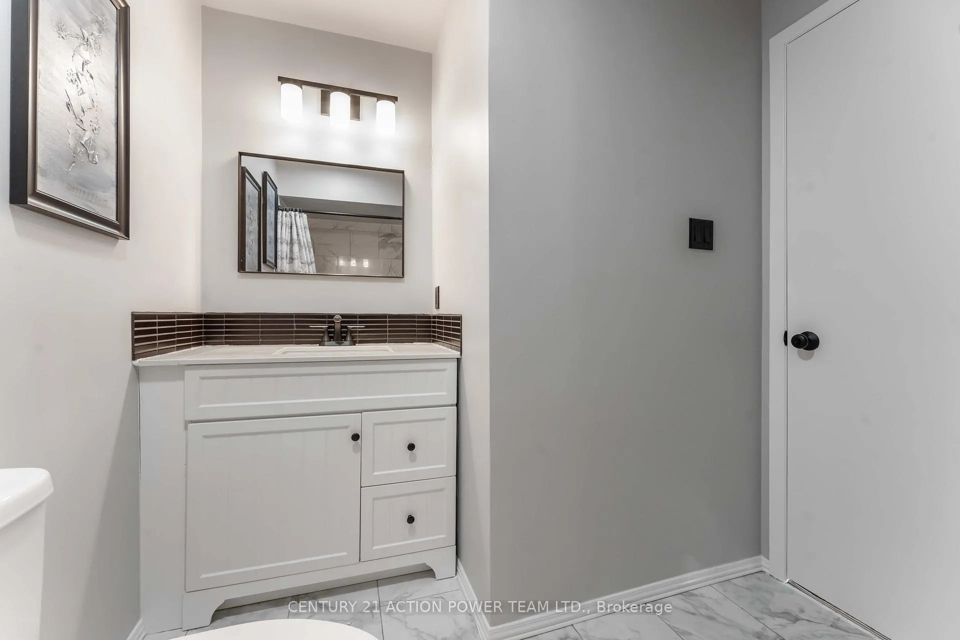 Photo 32 of Unit A, 1936 Longman Crescent, Ottawa, Chateauneuf — HOMEH