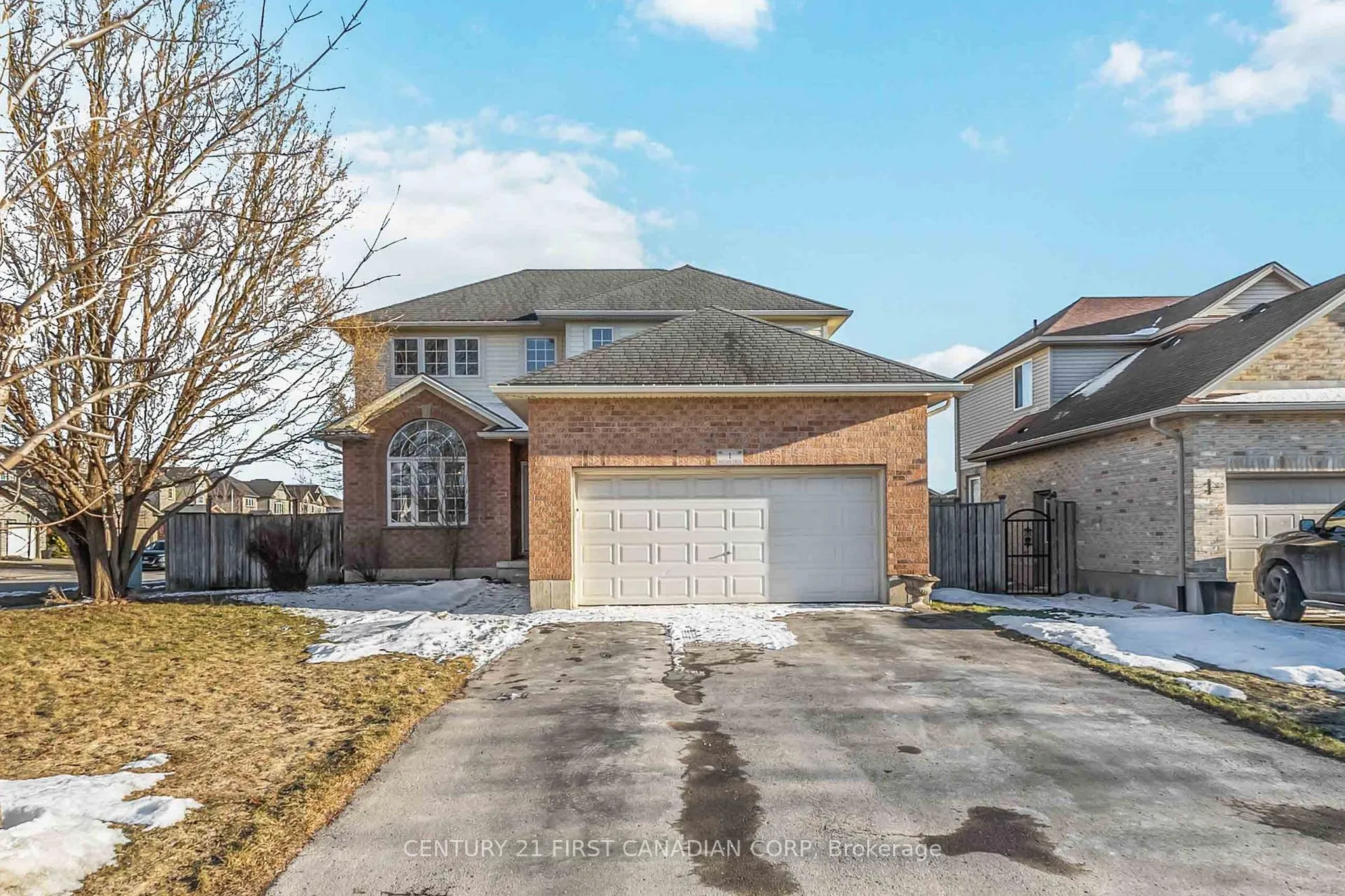 Photo 2 of 1 Watson Crescent, Central Elgin, Rural Central Elgin — HOMEH