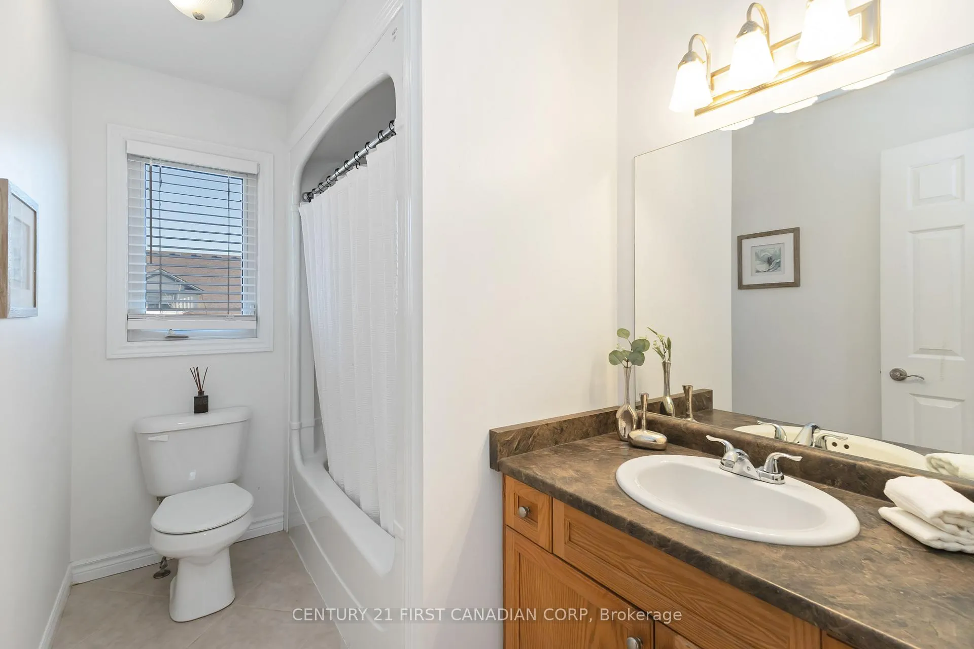 Photo 14 of 1 Watson Crescent, Central Elgin, Rural Central Elgin — HOMEH