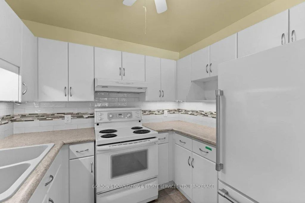 Photo 12 of 1112 Featherstone Court, Kingston, City Southwest — HOMEH