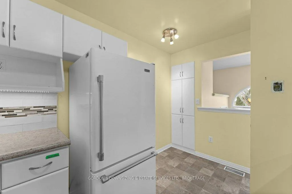 Photo 13 of 1112 Featherstone Court, Kingston, City Southwest — HOMEH