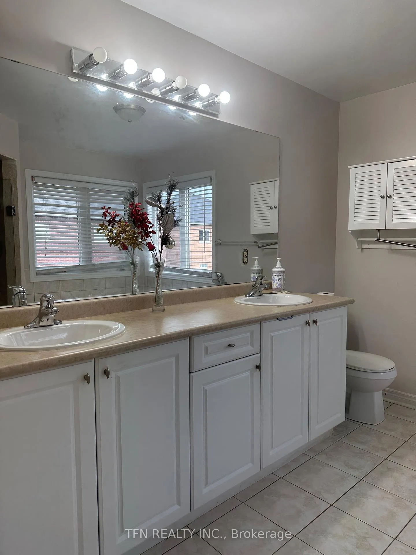 Photo 7 of 12 Whitepoppy Drive N, Brampton, Northwest Brampton — HOMEH