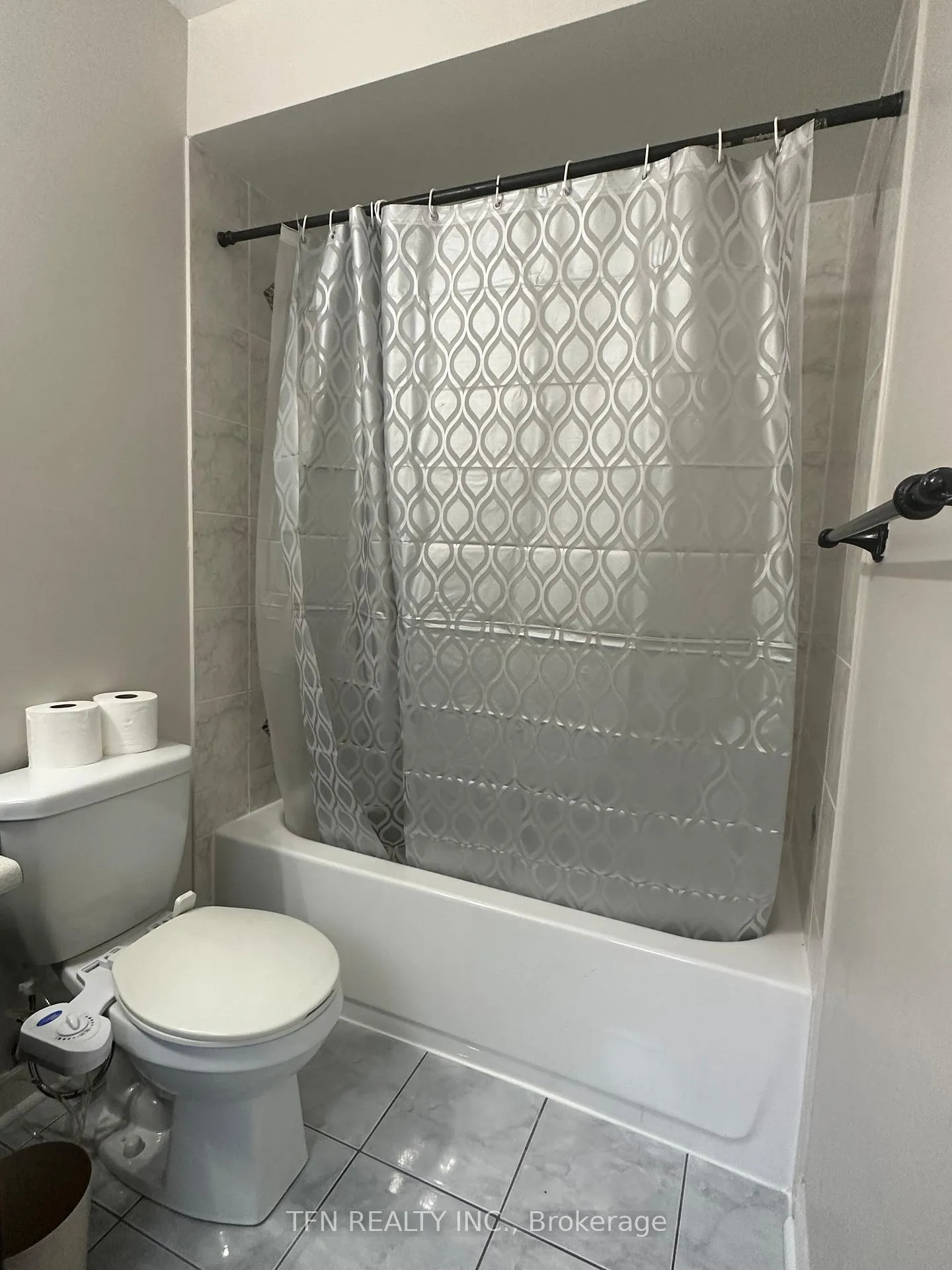 Photo 10 of 12 Whitepoppy Drive N, Brampton, Northwest Brampton — HOMEH