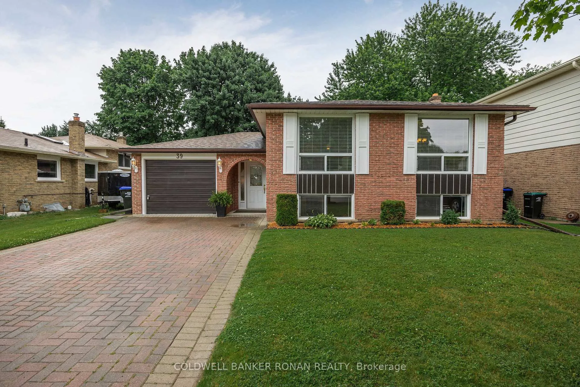 Photo 2 of 39 Mitchell Avenue, New Tecumseth, Alliston — HOMEH