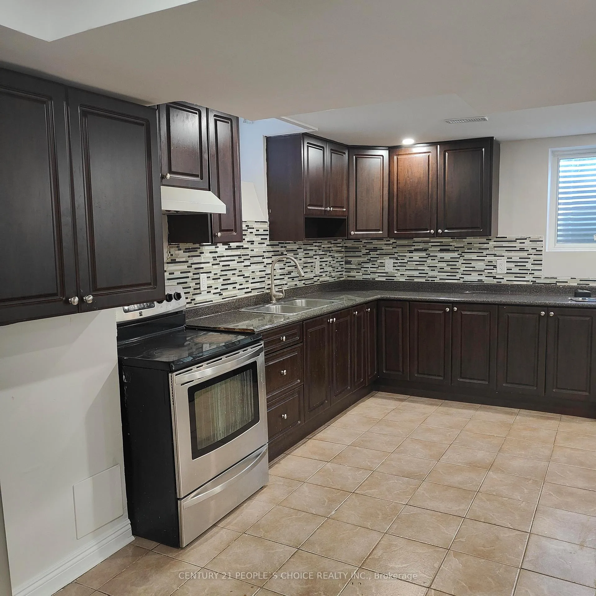 Photo 7 of Unit Basement, 18 Rathmore Street, Brampton, Bram East — HOMEH