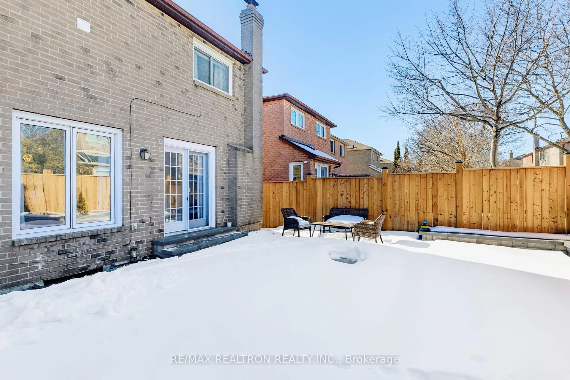 Photo 30 of 35 Carnelly Crescent, Ajax, Central West — HOMEH