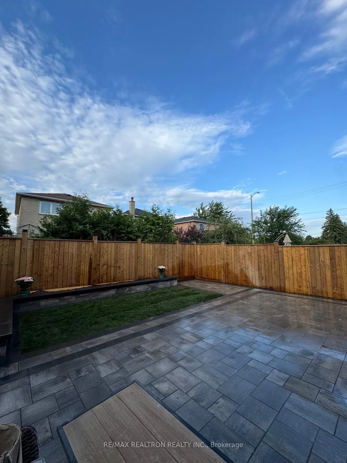 Photo 34 of 35 Carnelly Crescent, Ajax, Central West — HOMEH