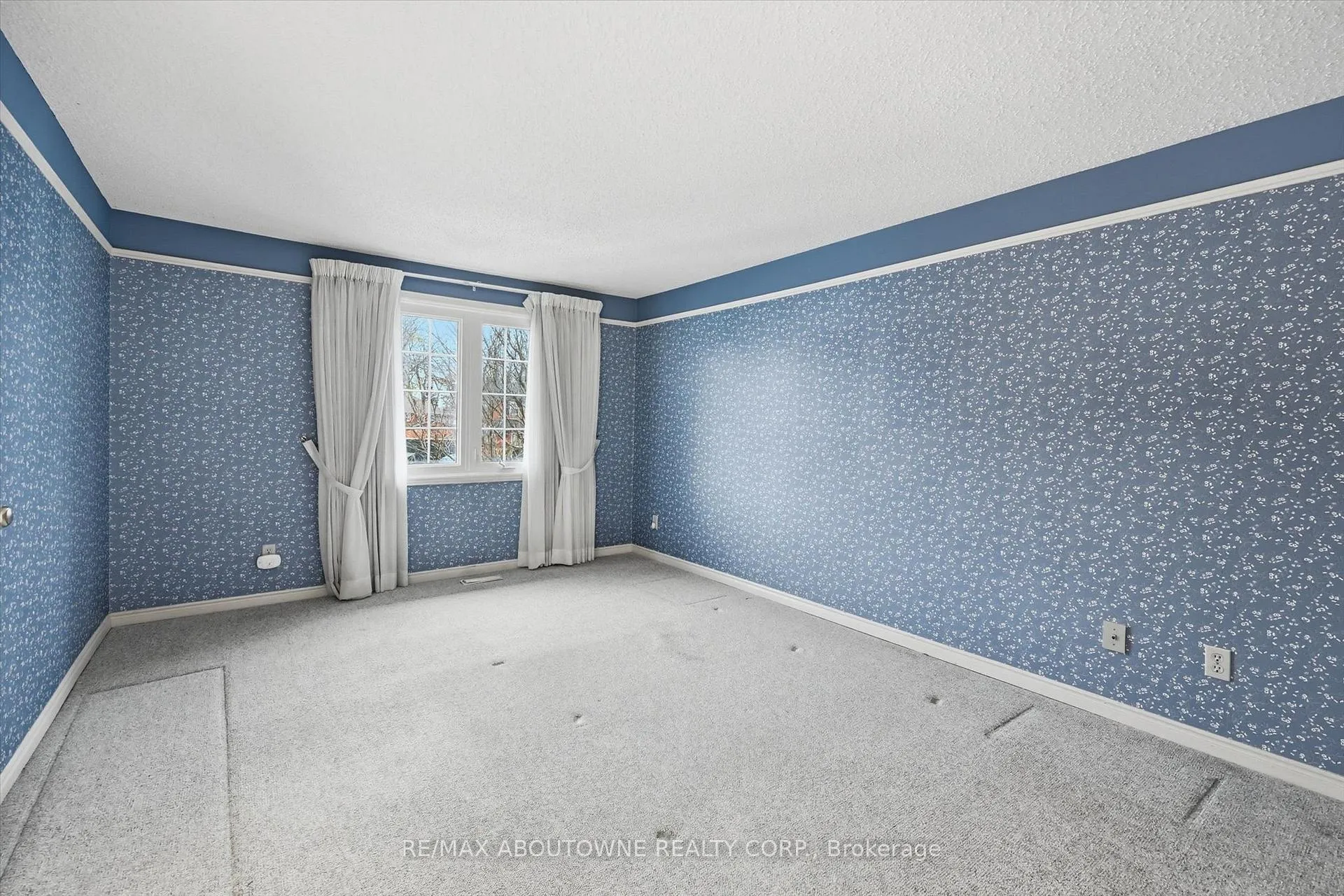 Photo 20 of 2115 Upland Drive, Burlington, Headon — HOMEH