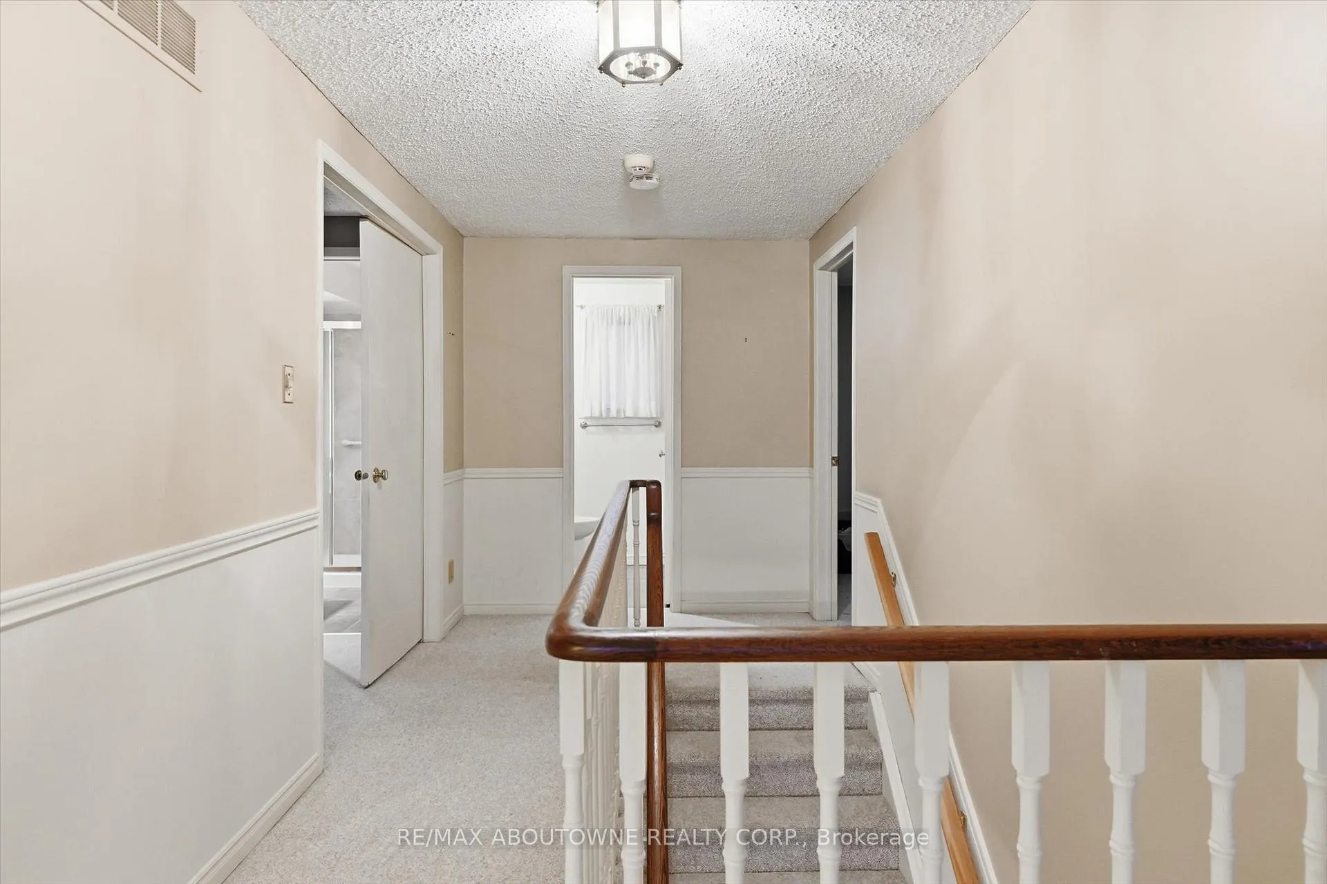 Photo 24 of 2115 Upland Drive, Burlington, Headon — HOMEH