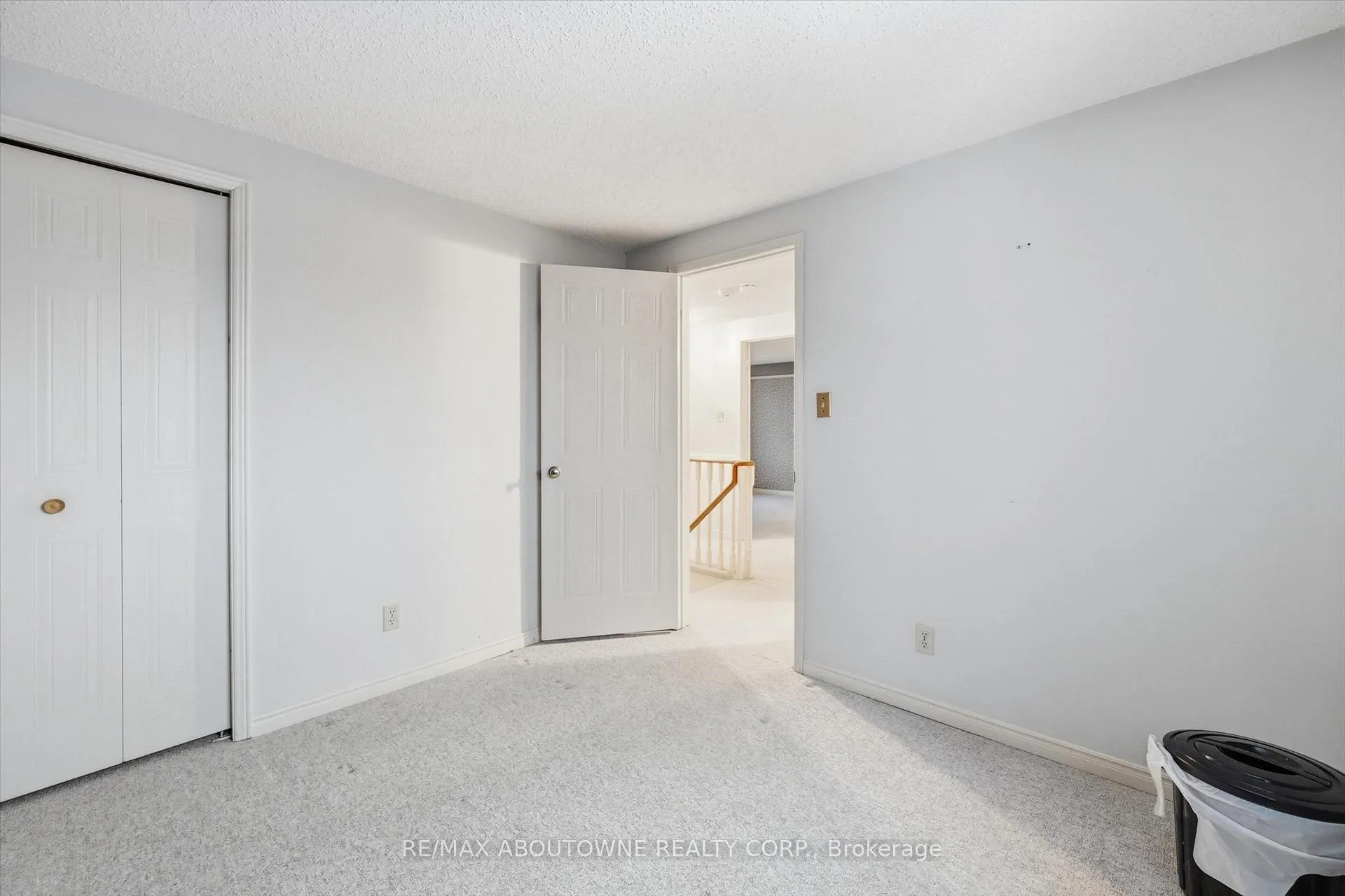 Photo 29 of 2115 Upland Drive, Burlington, Headon — HOMEH