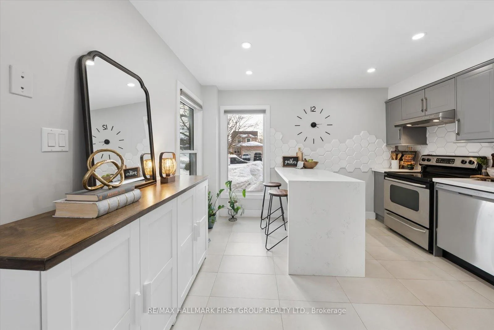Photo 13 of 101 Natanya Boulevard, Georgina, Keswick North — HOMEH