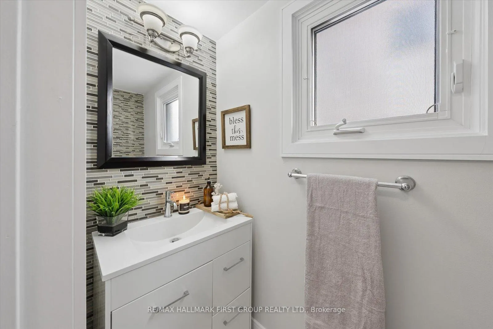 Photo 18 of 101 Natanya Boulevard, Georgina, Keswick North — HOMEH