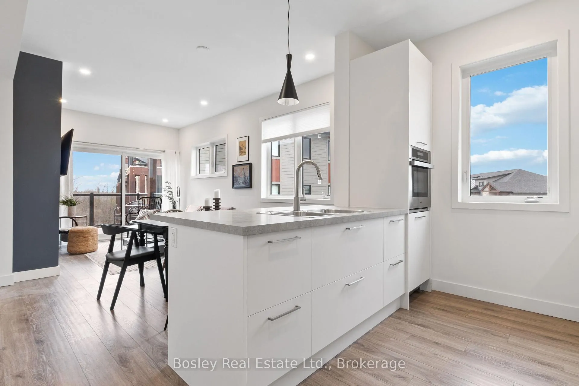 Photo 13 of Unit 307, 12 Beausoleil Lane, Blue Mountains — HOMEH