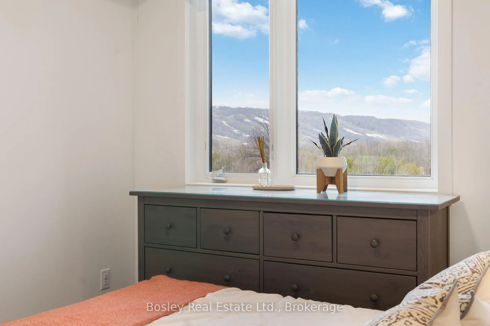 Photo 28 of Unit 307, 12 Beausoleil Lane, Blue Mountains — HOMEH