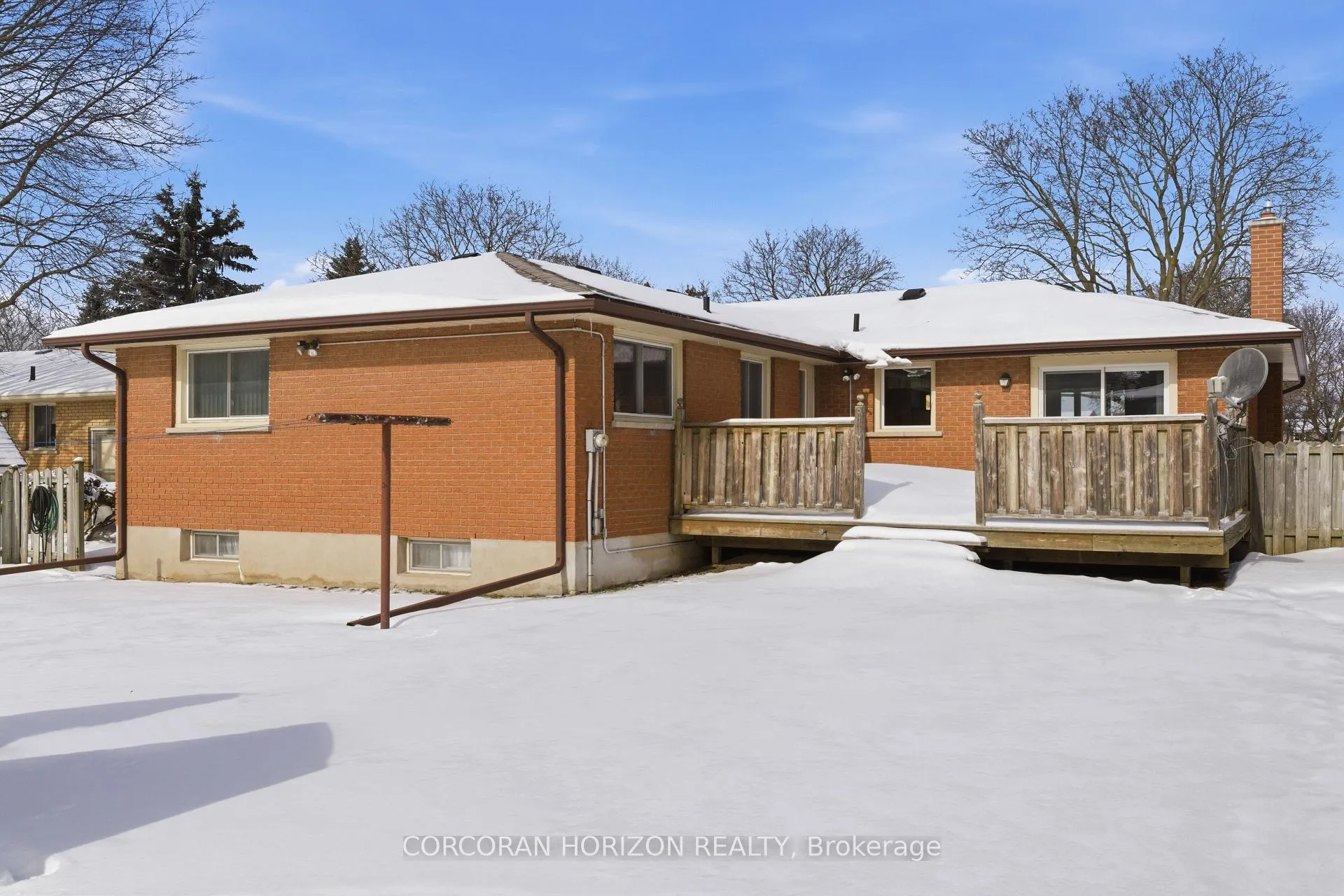 Photo 38 of 15 Confederation Drive, Kitchener — HOMEH