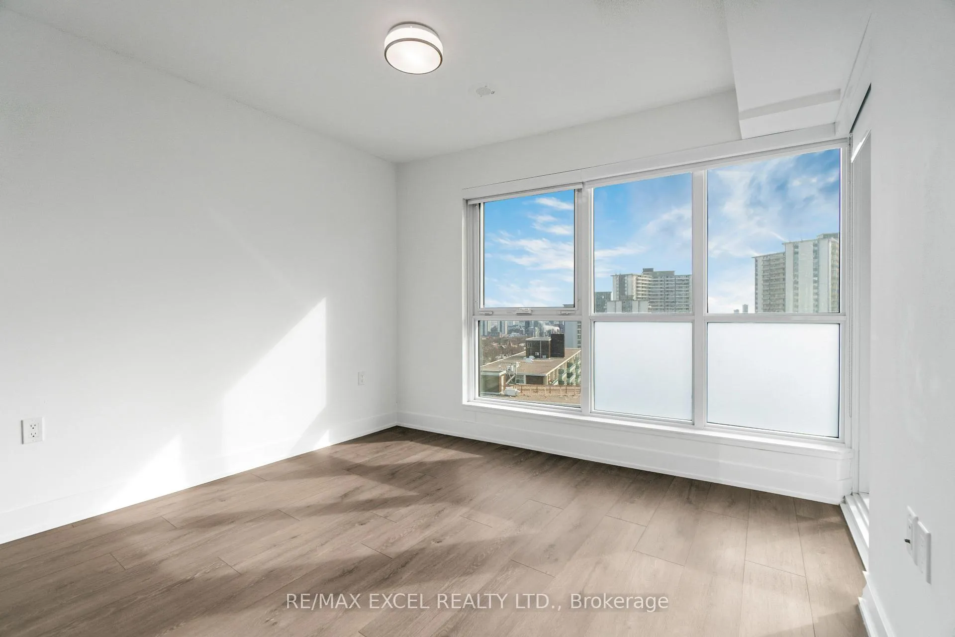 Photo 17 of Unit 1720, 585 Bloor Street E, Toronto, North St. James Town — HOMEH