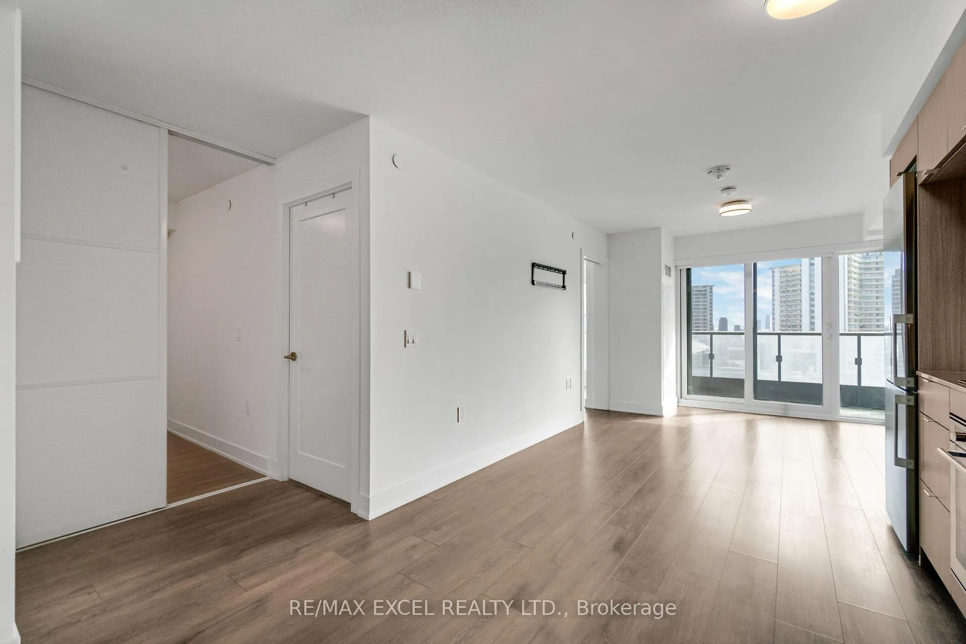 Photo 26 of Unit 1720, 585 Bloor Street E, Toronto, North St. James Town — HOMEH