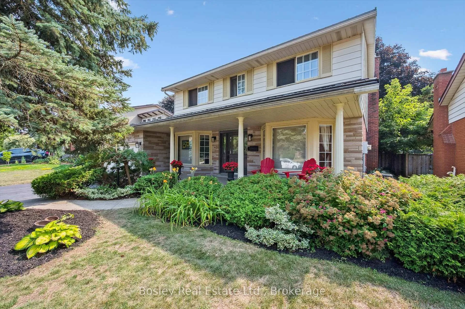 Photo 3 of 202 Dimson Avenue, Guelph, Kortright East — HOMEH