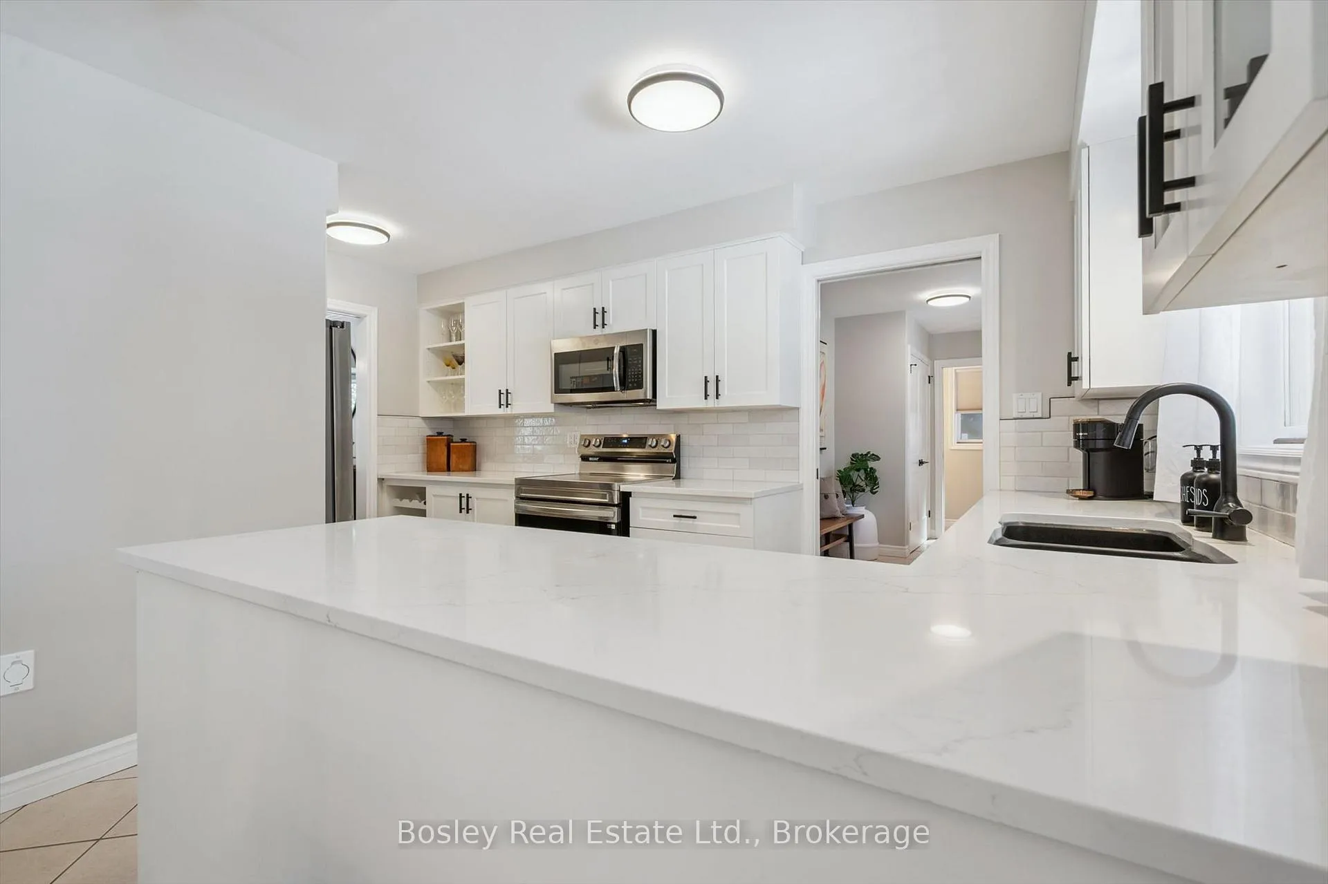 Photo 12 of 202 Dimson Avenue, Guelph, Kortright East — HOMEH